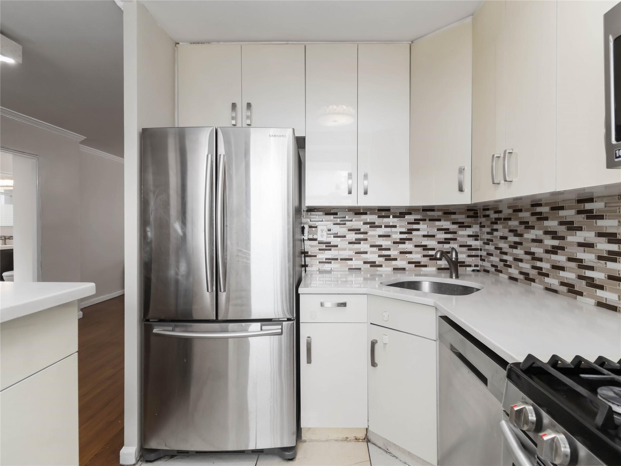 #17 photo, 61-25 98th Street, クイーンズ区 Rego Park , NY 11374