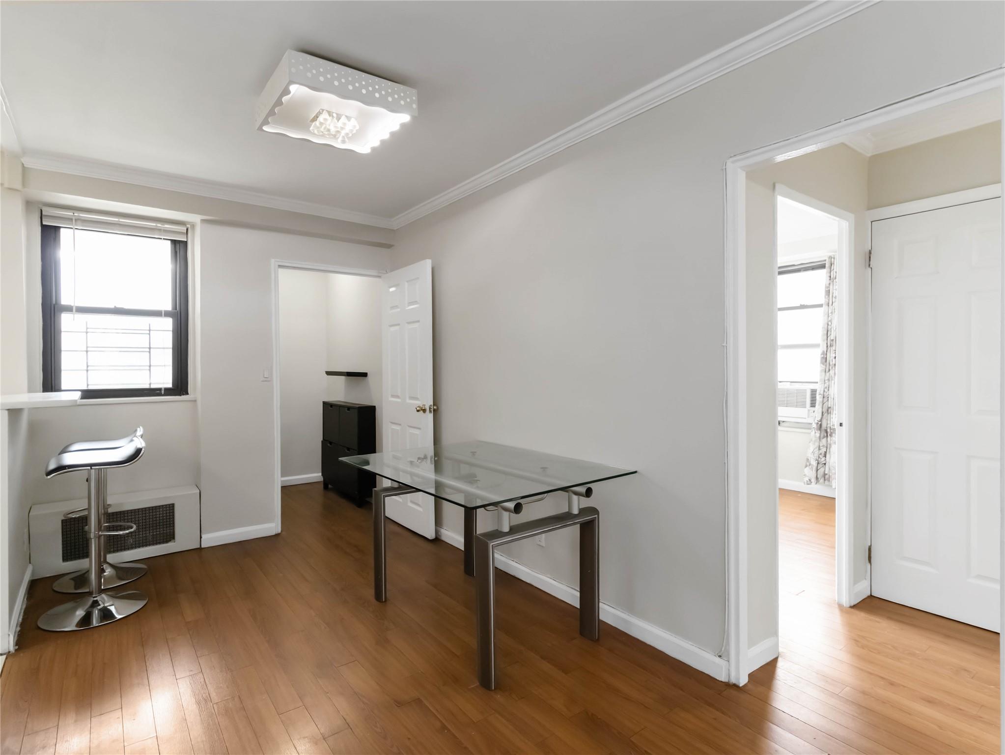 #6 photo, 61-25 98th Street, クイーンズ区 Rego Park , NY 11374