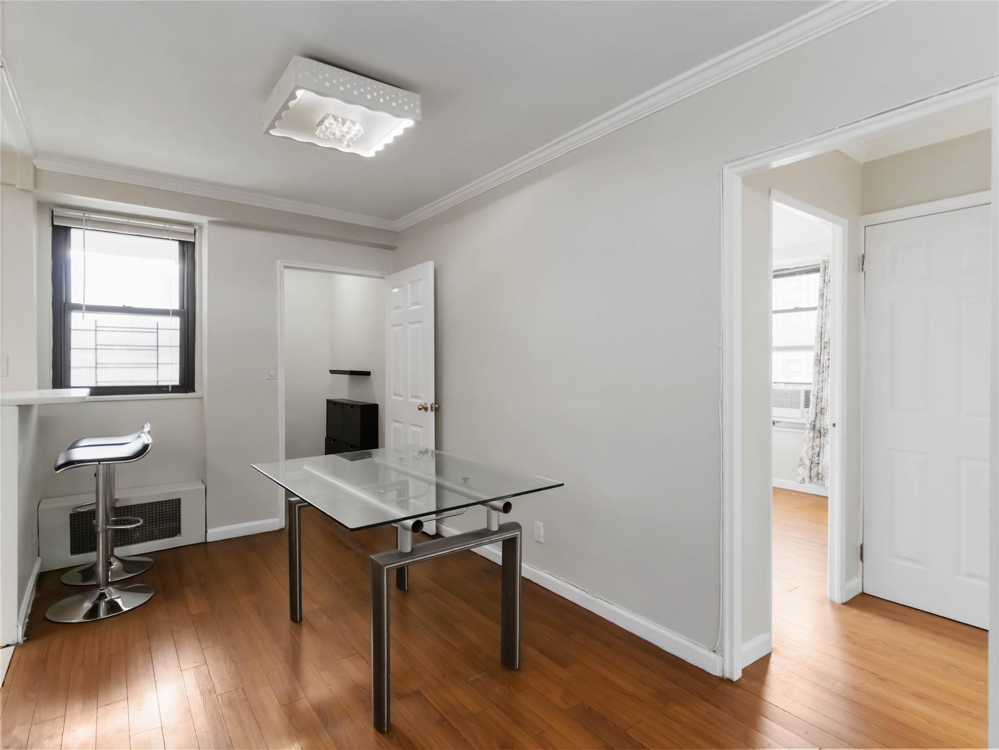 #7 photo, 61-25 98th Street, クイーンズ区 Rego Park , NY 11374