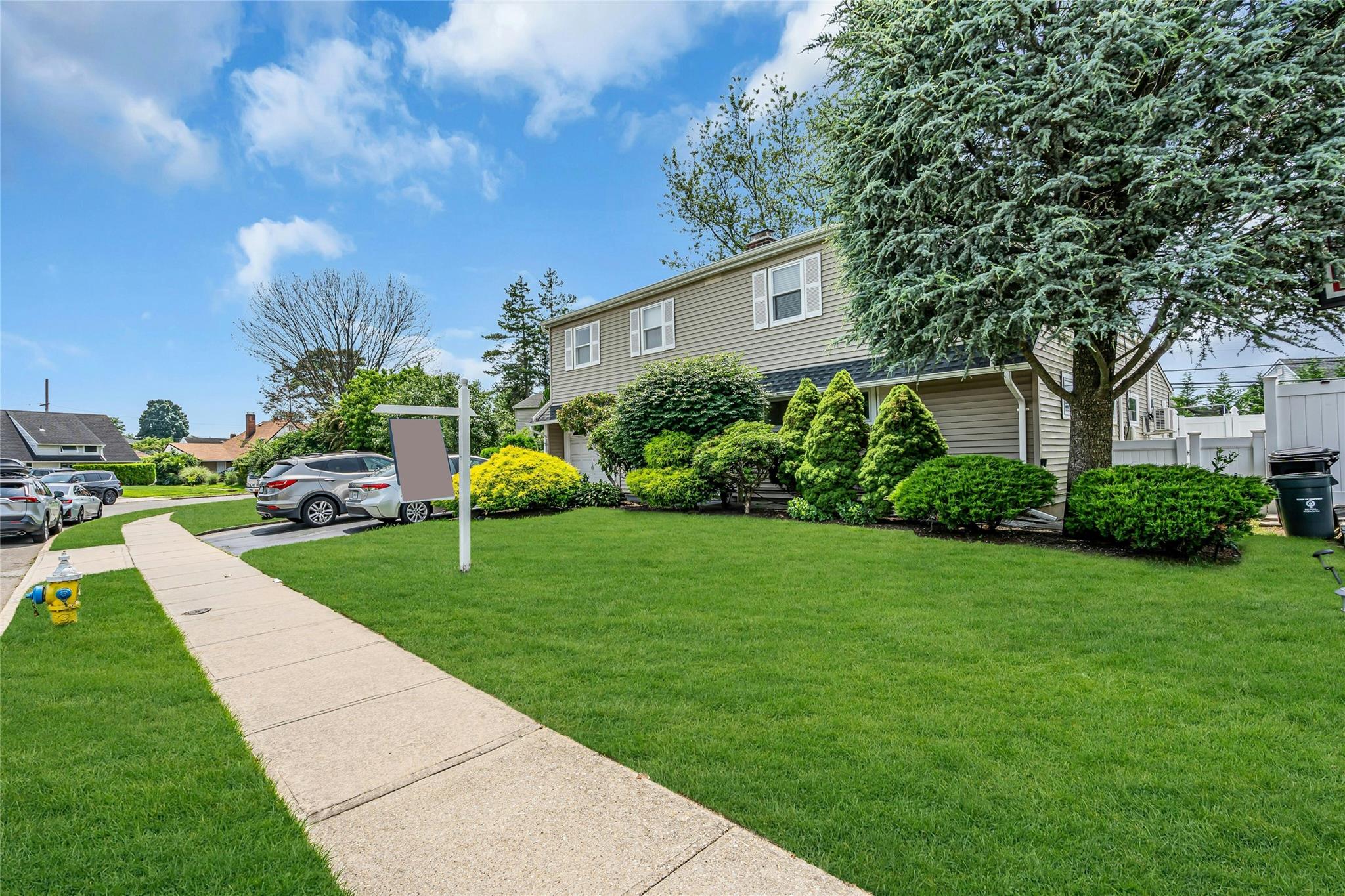 #1 photo, 23 Crown Lane, 長島 西布雷 Westbury , NY 11590