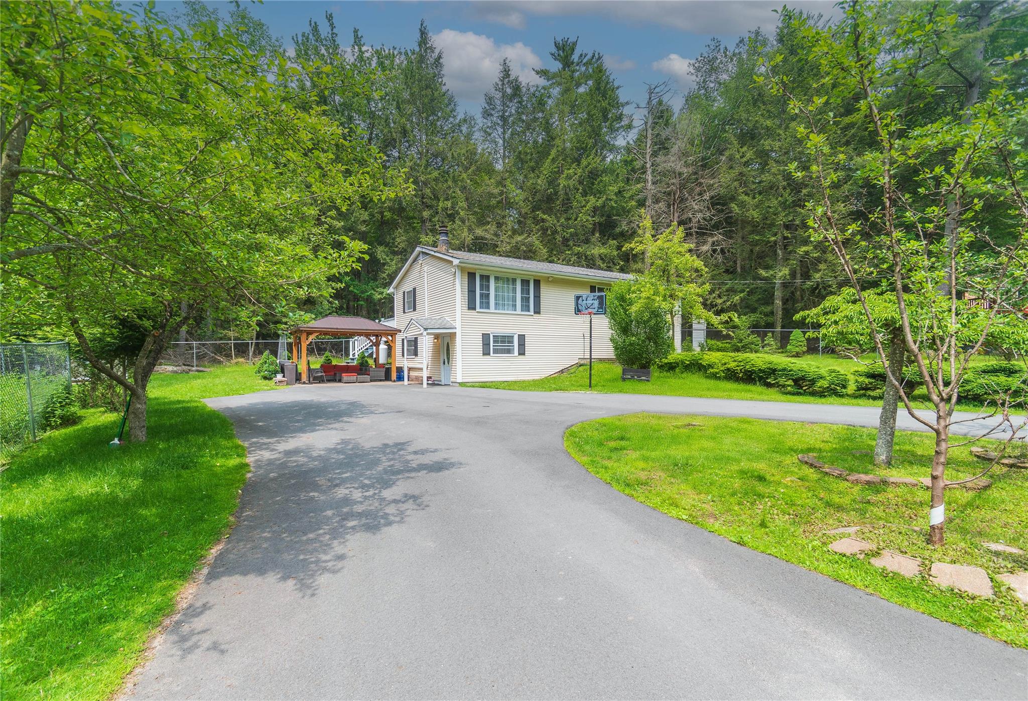 #5 photo, 65 Berkshire Trail, Smallwood , NY 12720