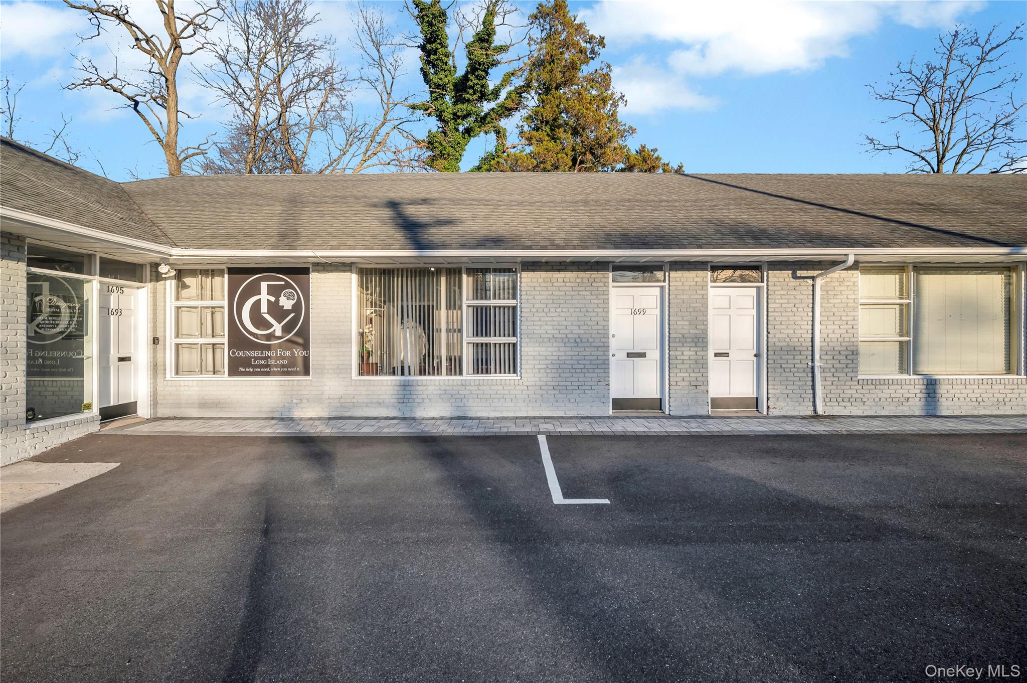 #5 photo, On Merrick Ave Merrick Avenue, ナッソー郡 Merrick , NY 11566