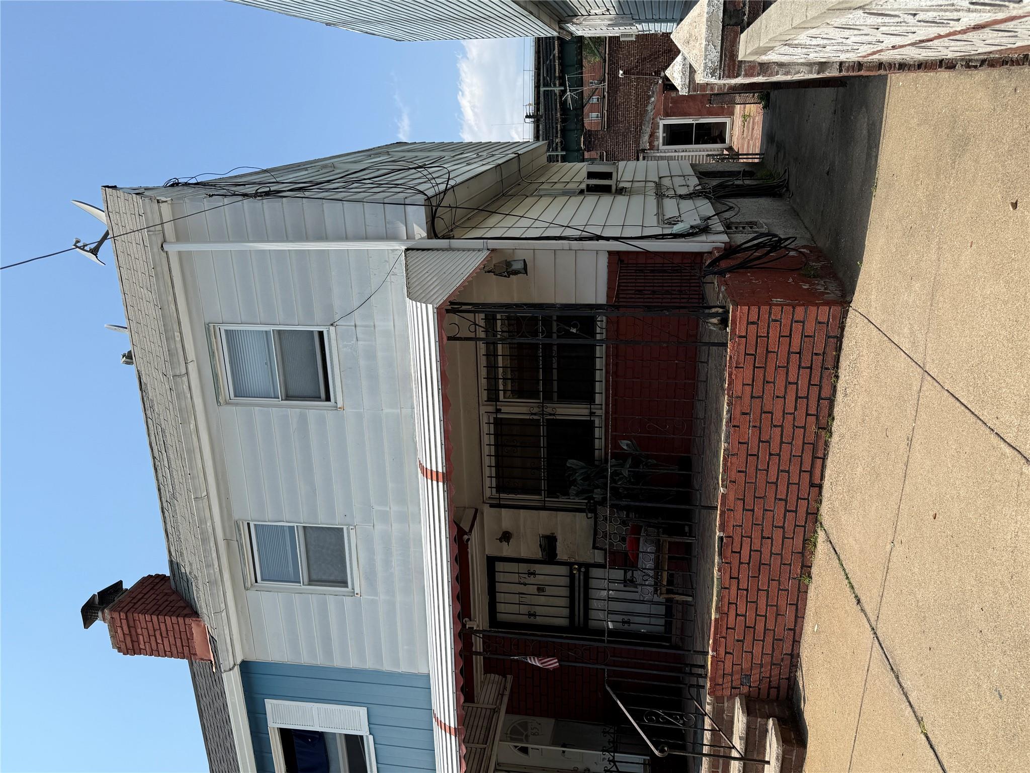 #2 photo, 11187 41st Avenue, كوينز Corona , NY 11368