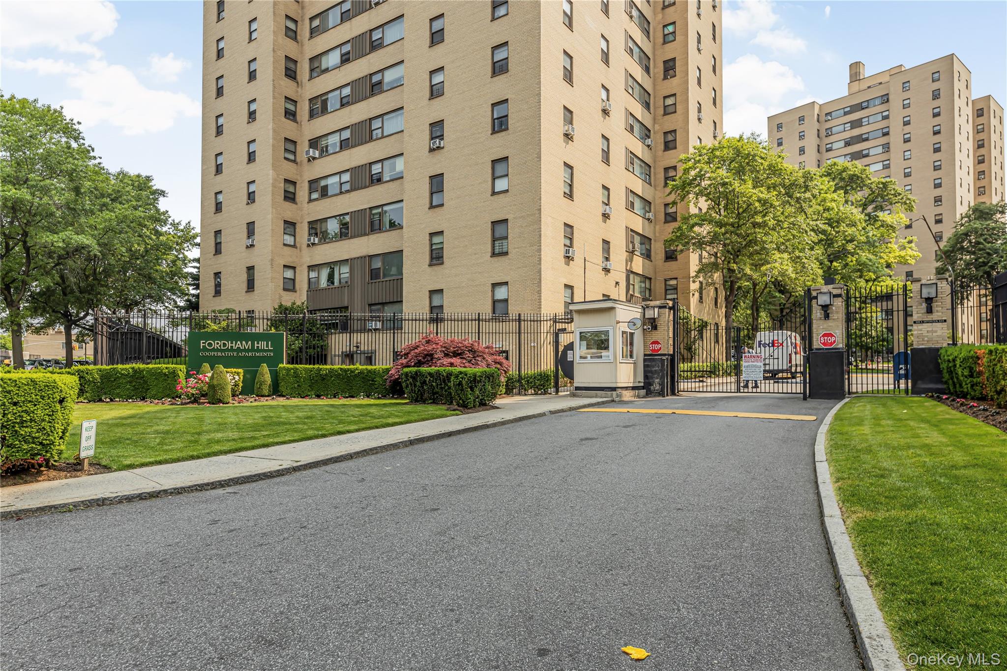 #18 photo, 2 Fordham Hill Oval, ブロンクス区 Bronx , NY 10468