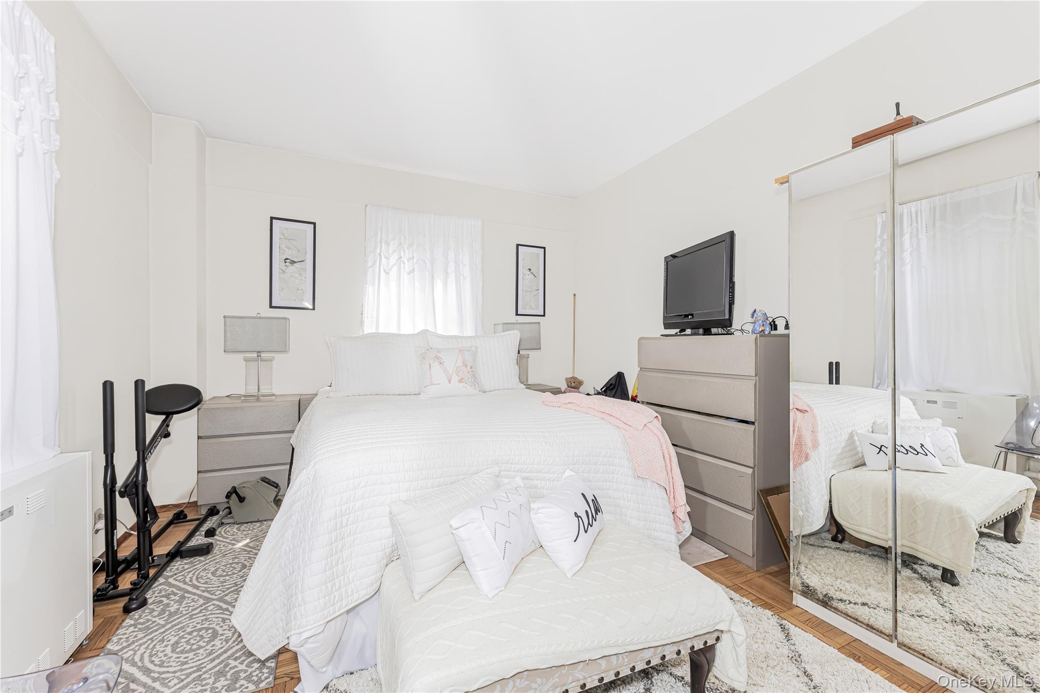 #7 photo, 2 Fordham Hill Oval, ブロンクス区 Bronx , NY 10468