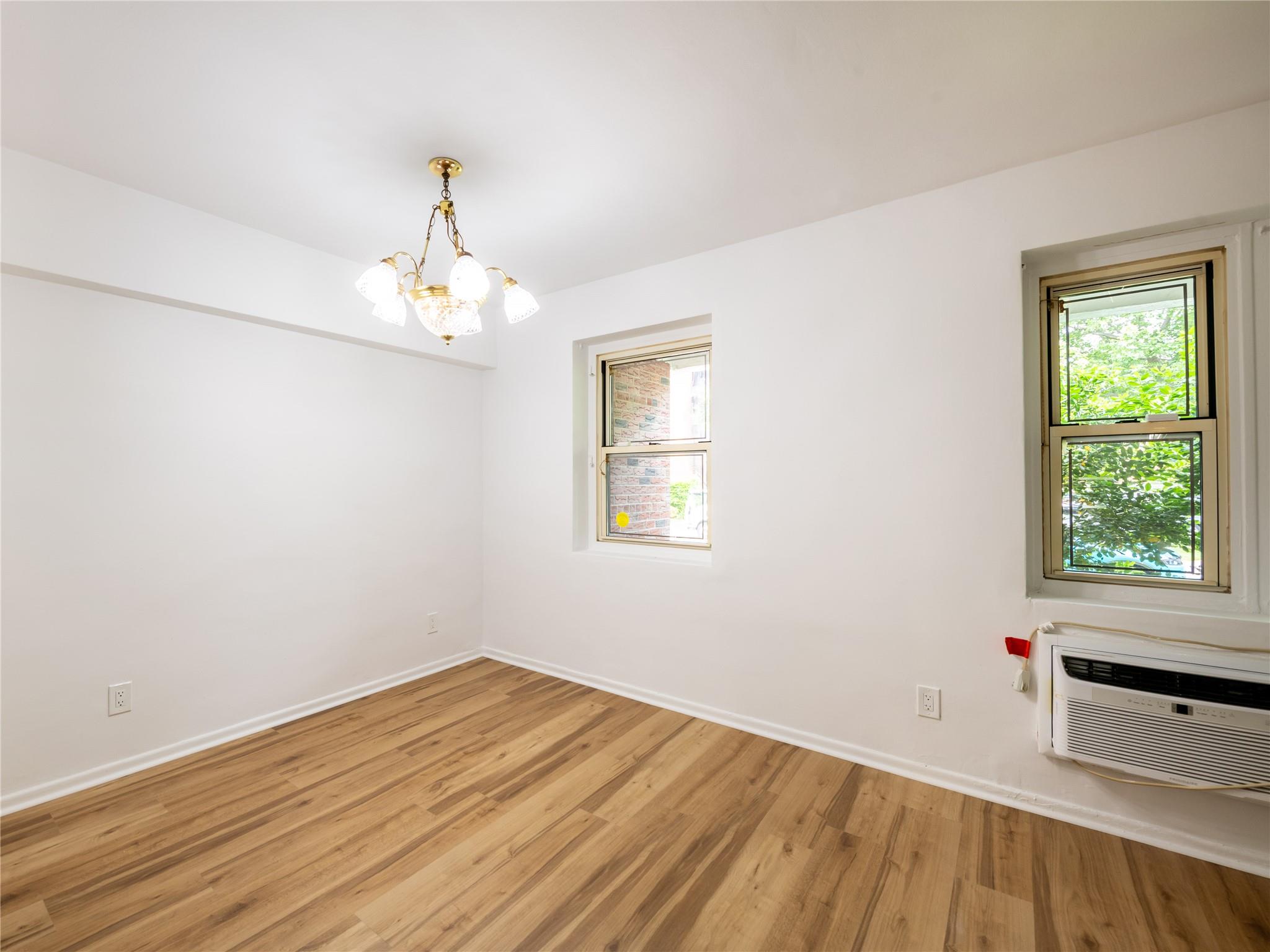 #19 photo, 20 Hillpark, Great Neck , NY 11021