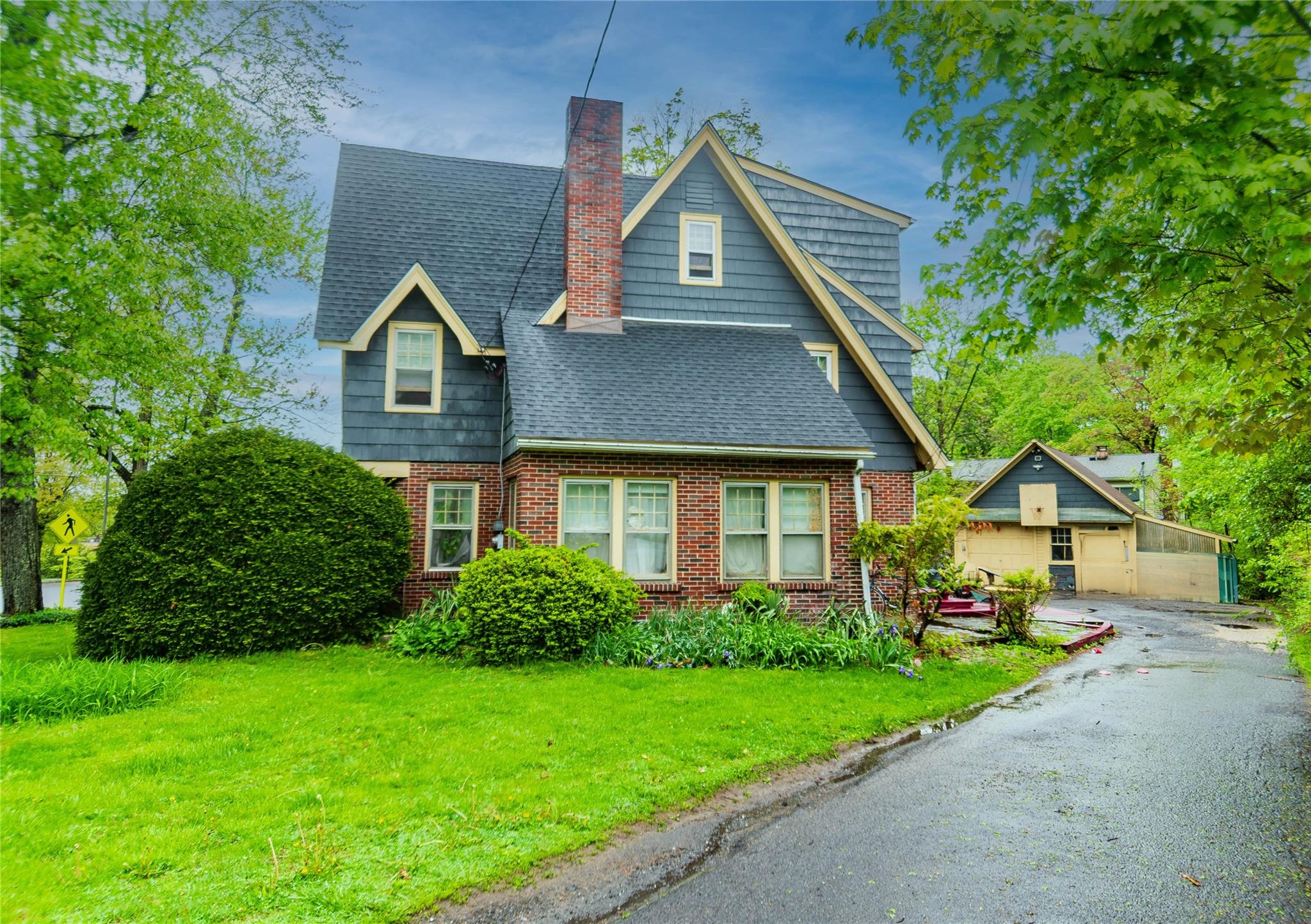 #2 photo, 38 Plattekill Avenue, New Paltz , NY 12561