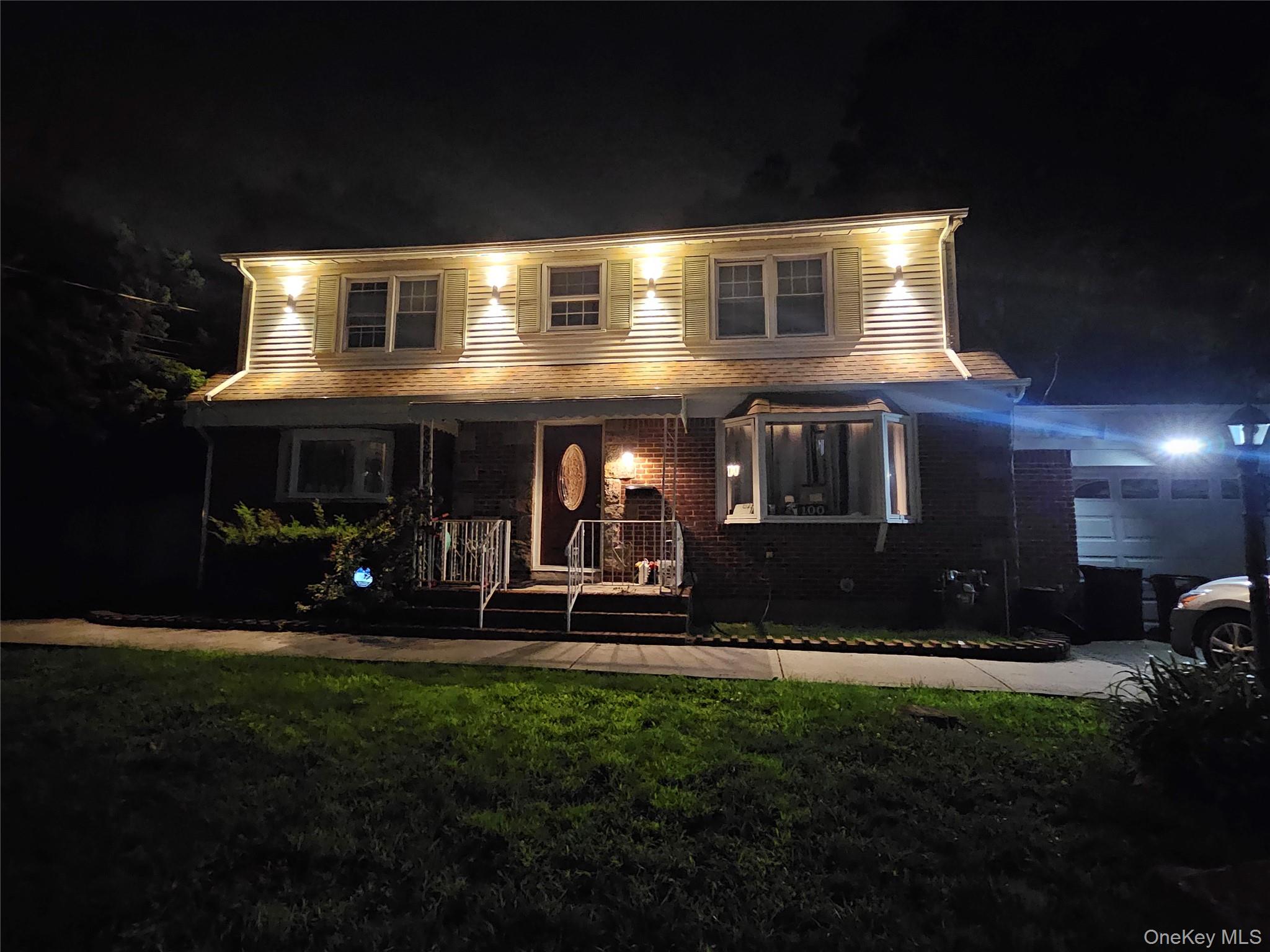 #18 photo, 100 Glenmore Avenue, 長島 Hempstead , NY 11550