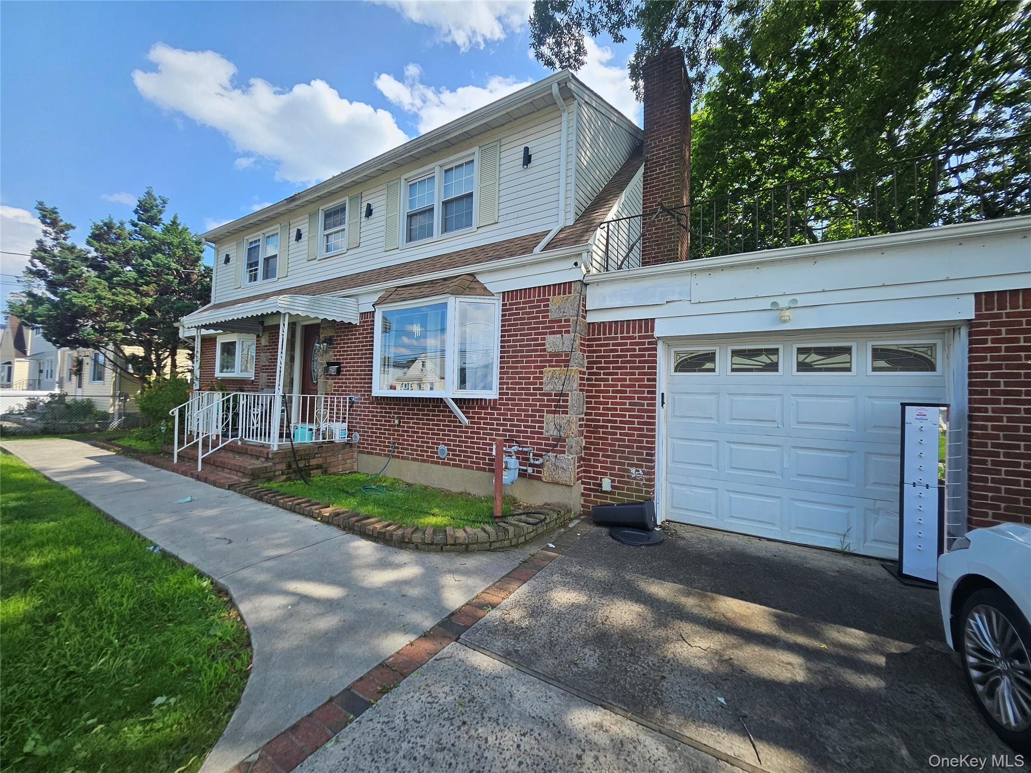 #19 photo, 100 Glenmore Avenue, 長島 Hempstead , NY 11550