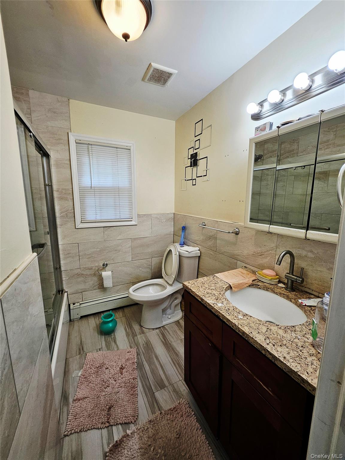 #20 photo, 100 Glenmore Avenue, 長島 Hempstead , NY 11550