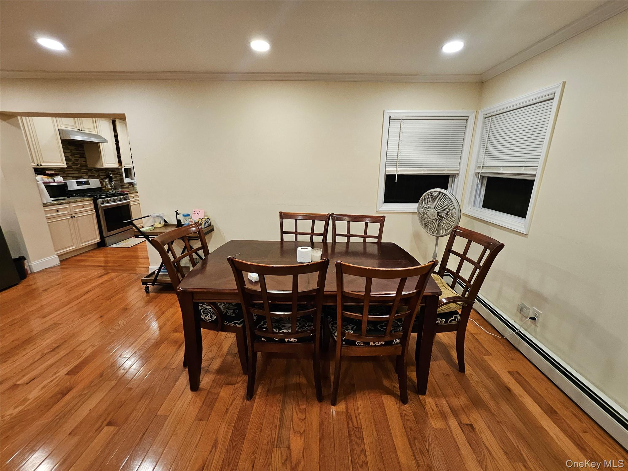 #4 photo, 100 Glenmore Avenue, 長島 Hempstead , NY 11550