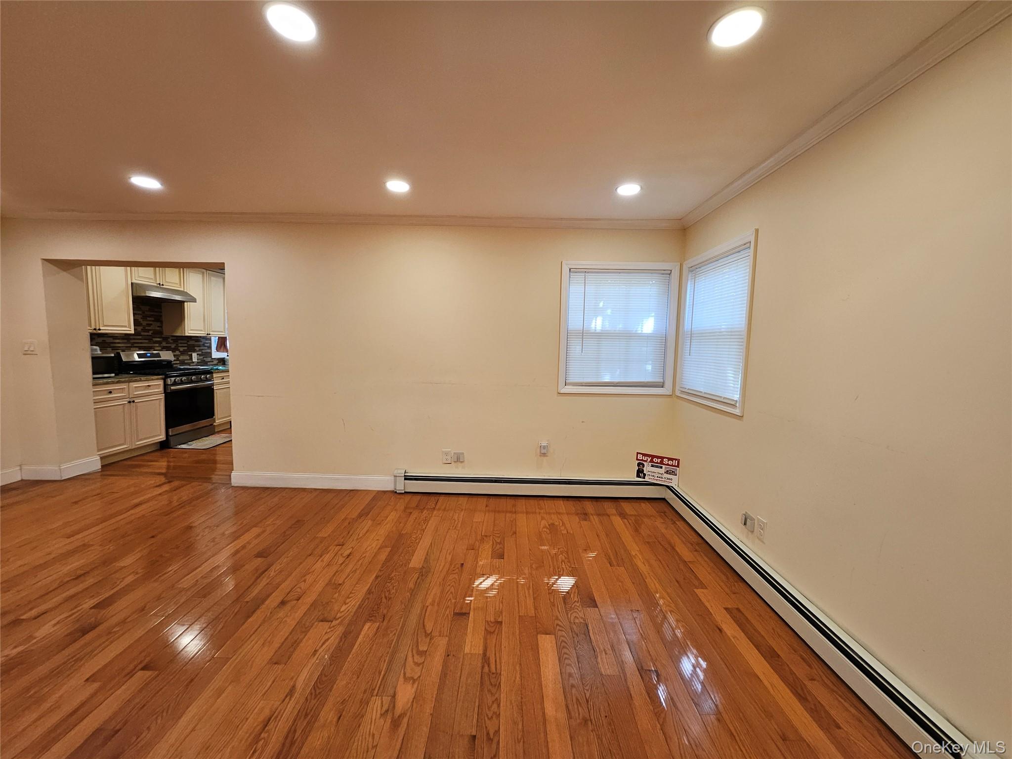 #5 photo, 100 Glenmore Avenue, 長島 Hempstead , NY 11550