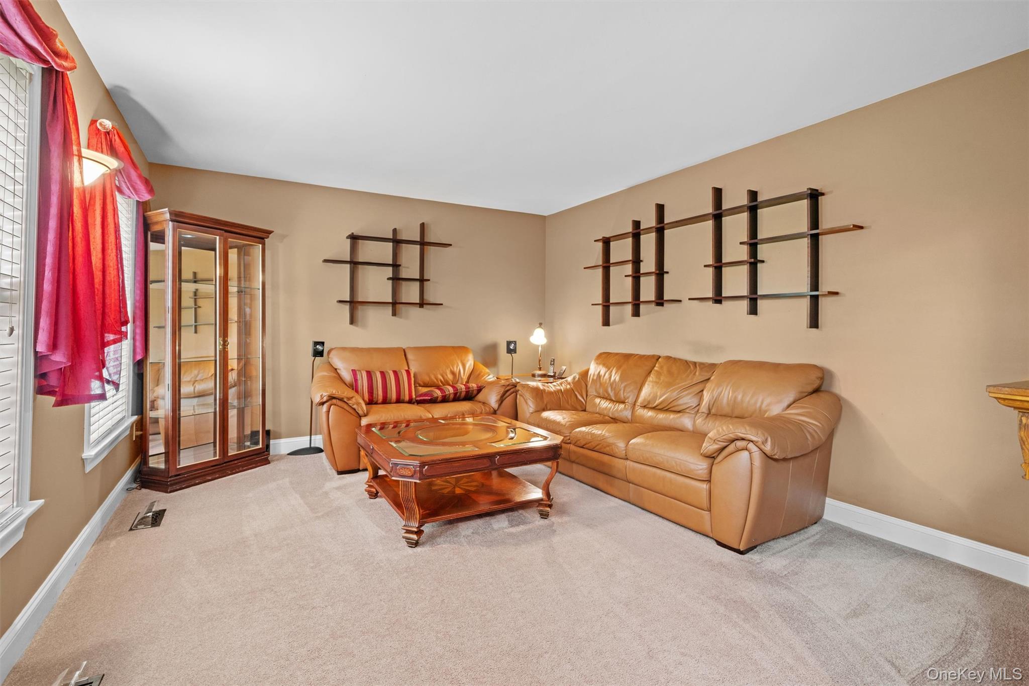 #8 photo, 24 Hampton Court, Wallkill , NY 12589