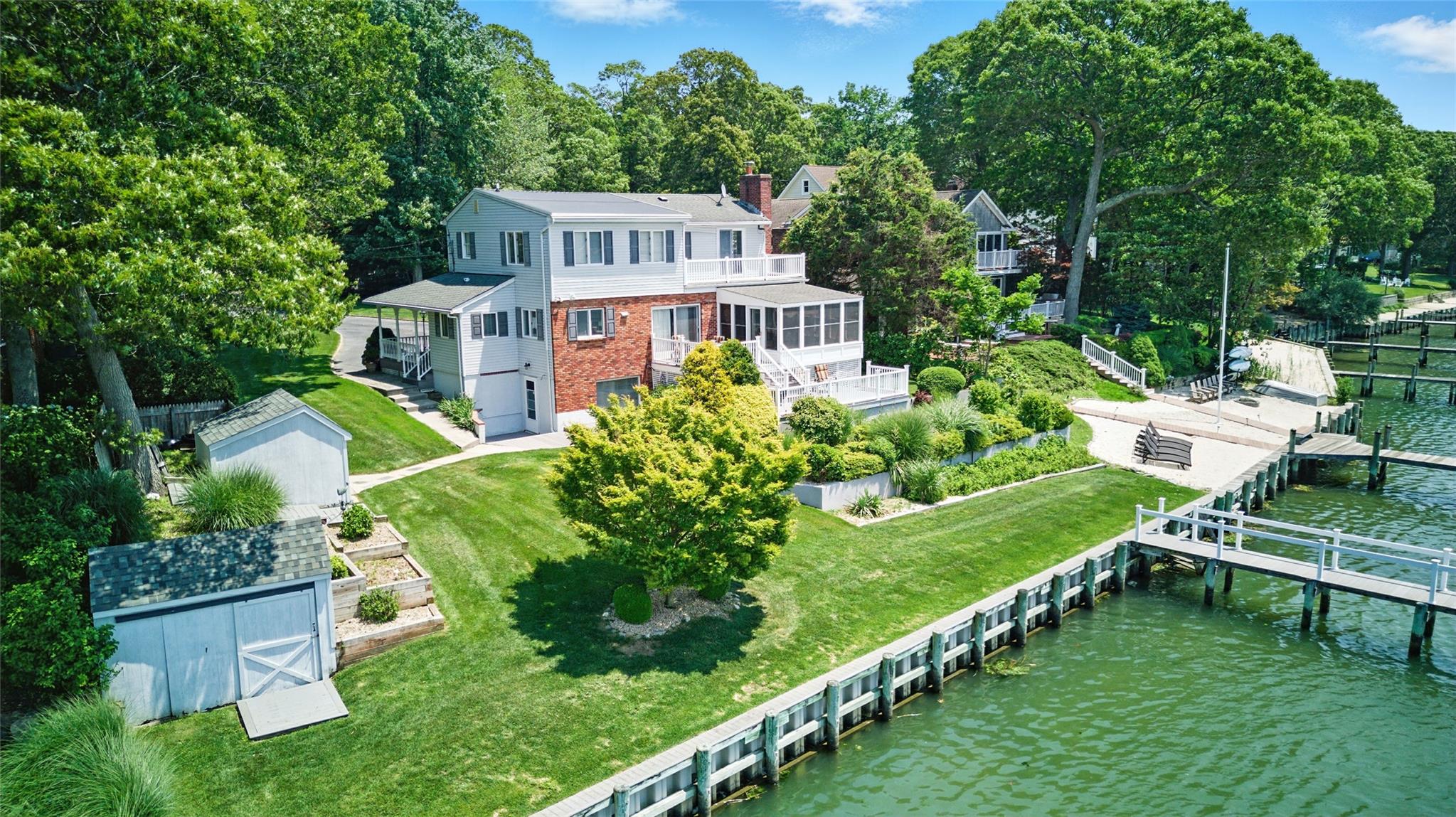 #13 photo, 2005 Westview Drive, サフォーク郡 Mattituck , NY 11952