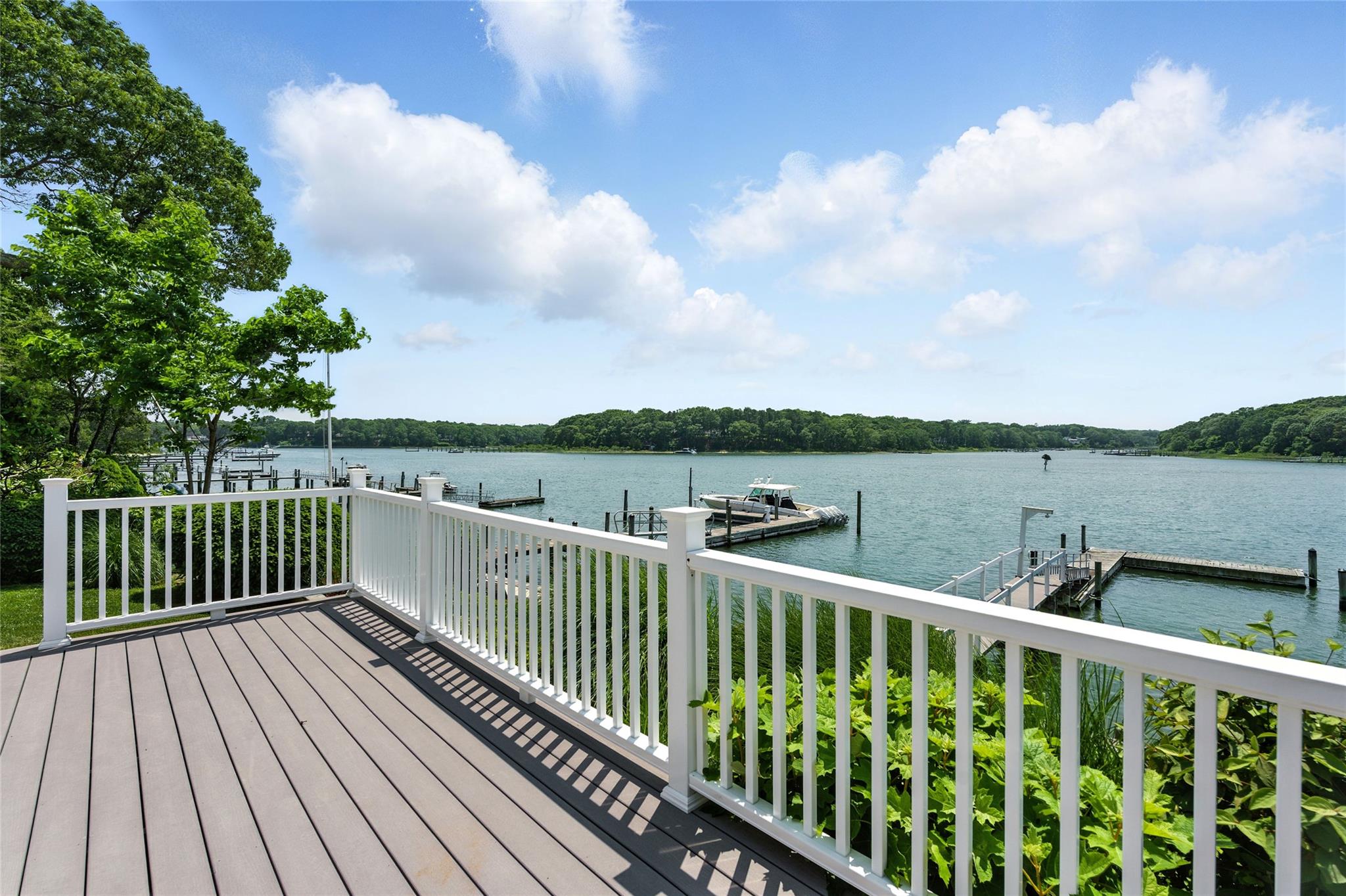 #8 photo, 2005 Westview Drive, サフォーク郡 Mattituck , NY 11952