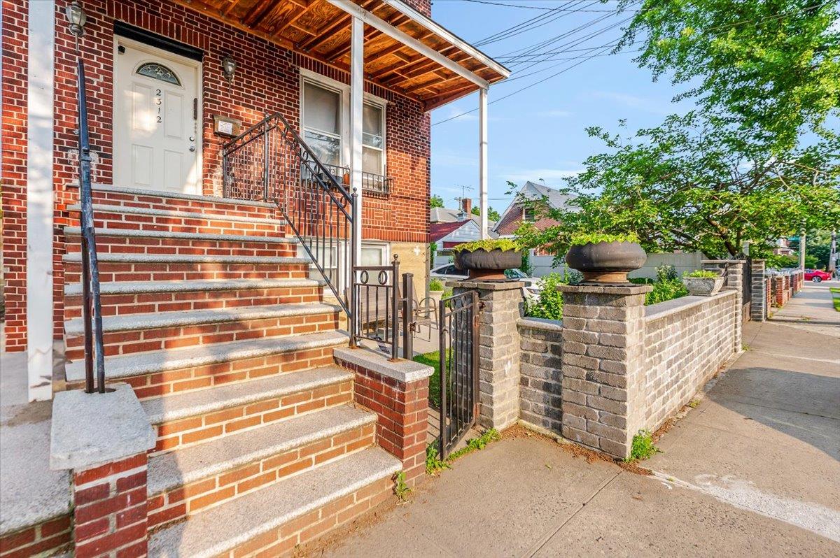 #2 photo, 2312 Morgan Avenue, برونكس Bronx , NY 10469