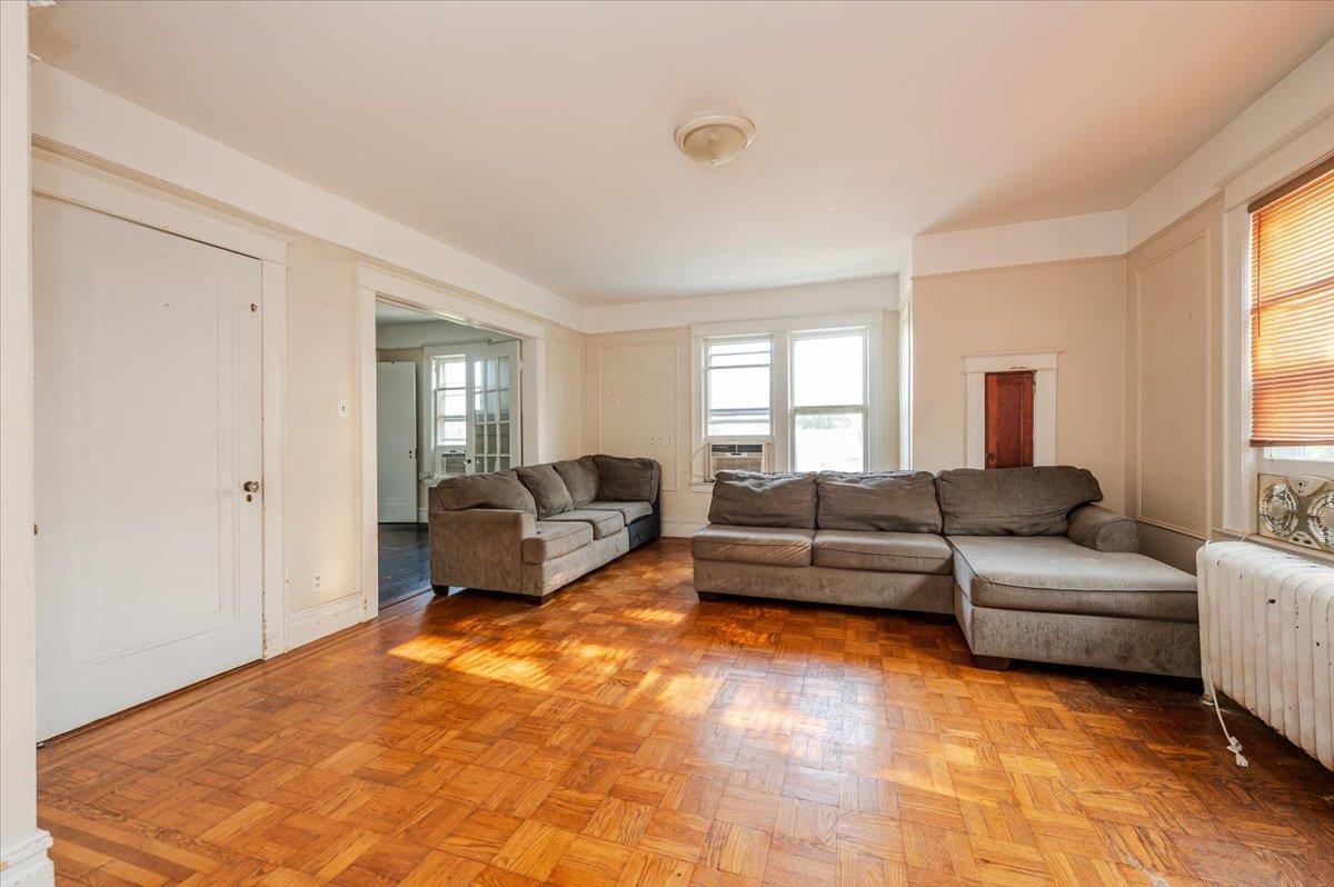 #5 photo, 2312 Morgan Avenue, برونكس Bronx , NY 10469