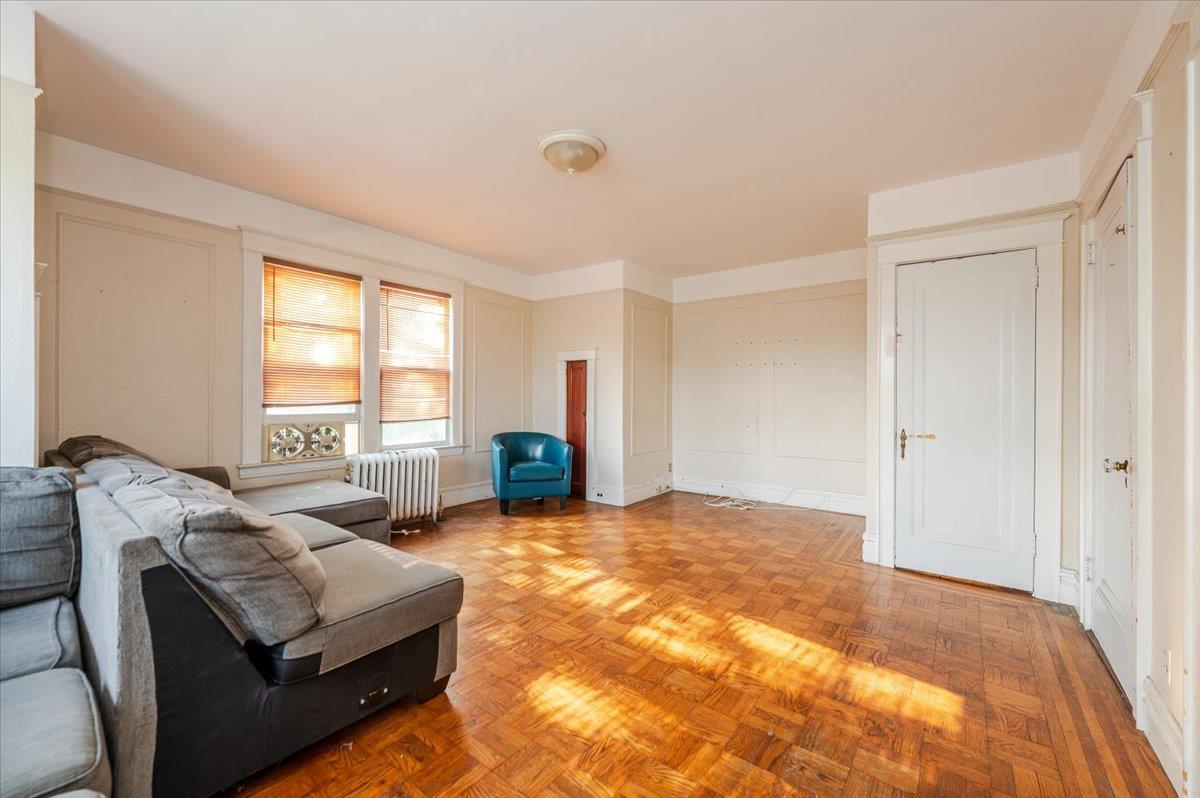 #6 photo, 2312 Morgan Avenue, برونكس Bronx , NY 10469