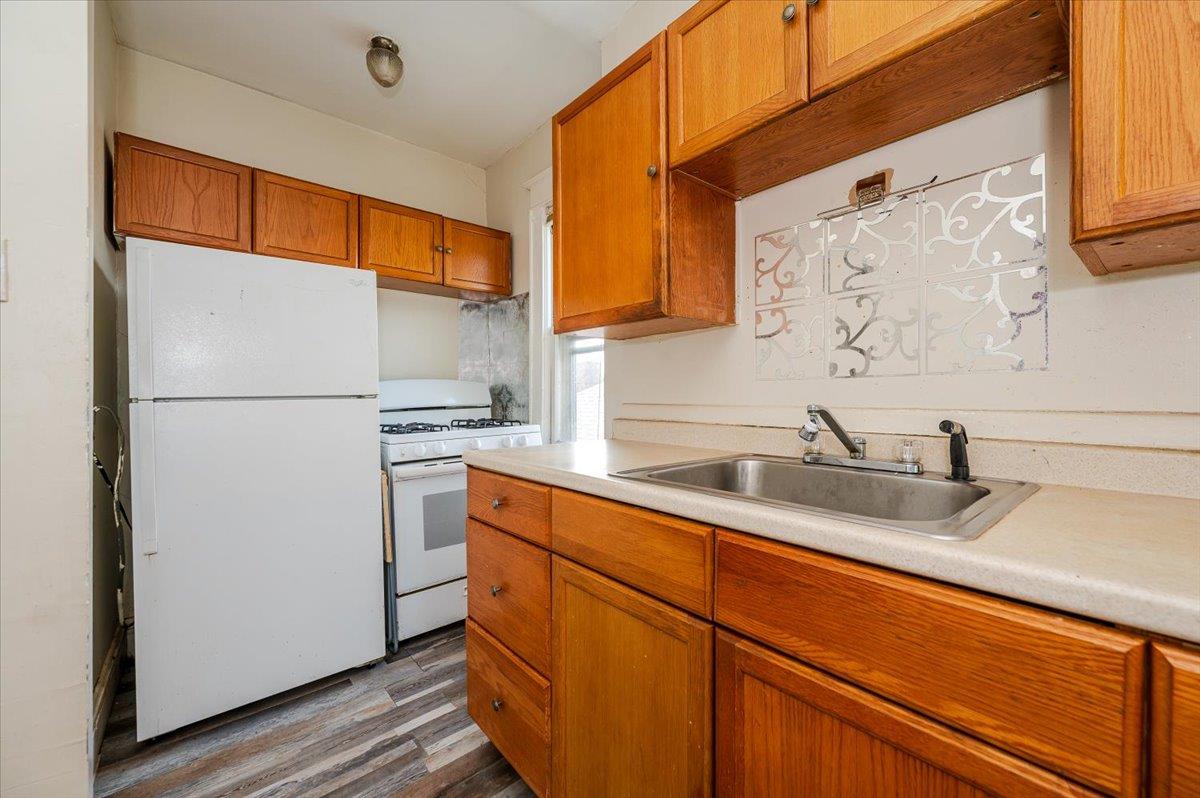 #9 photo, 2312 Morgan Avenue, برونكس Bronx , NY 10469