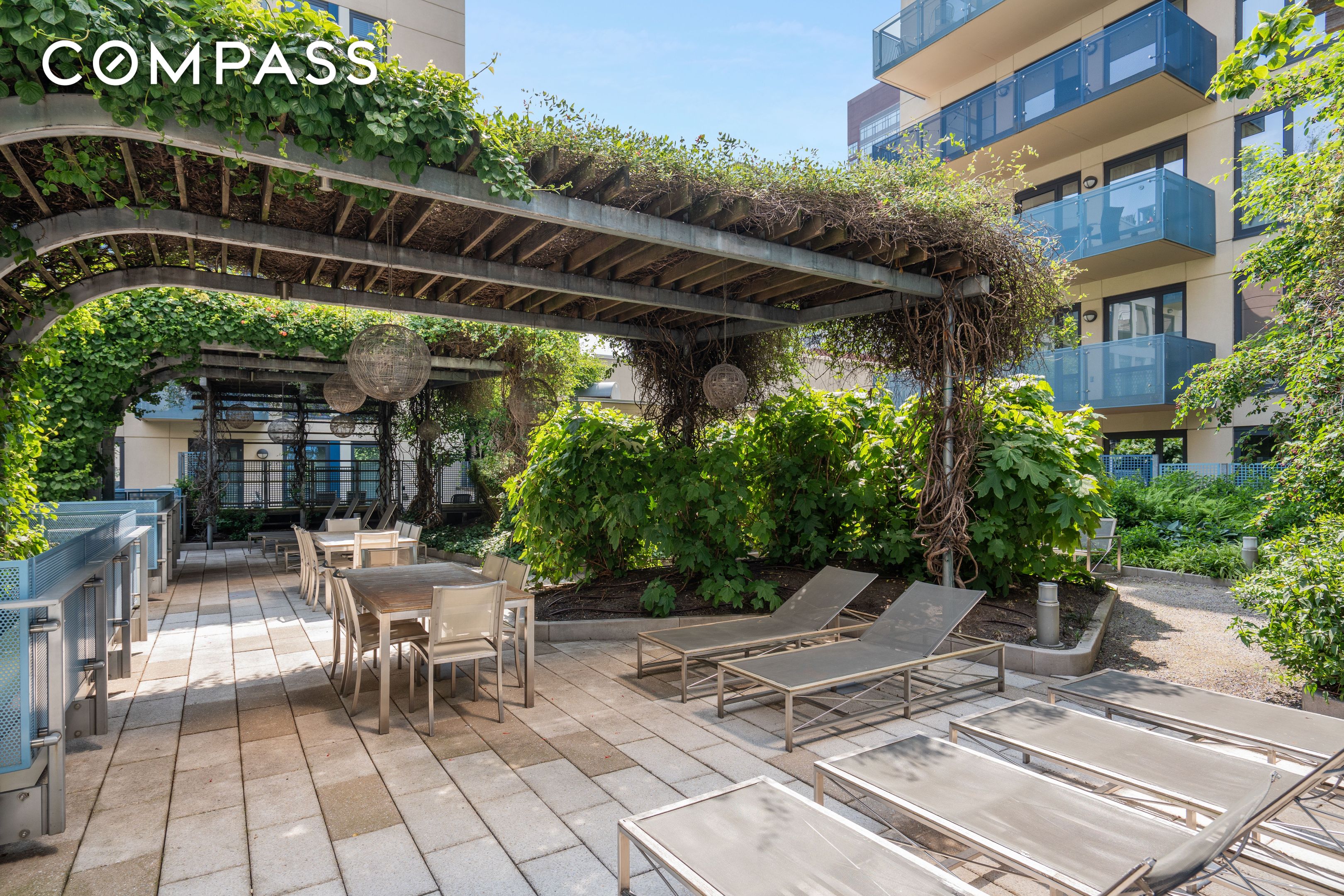 #10 photo, 454 W 54th Street, Hell's Kitchen , NY 10019