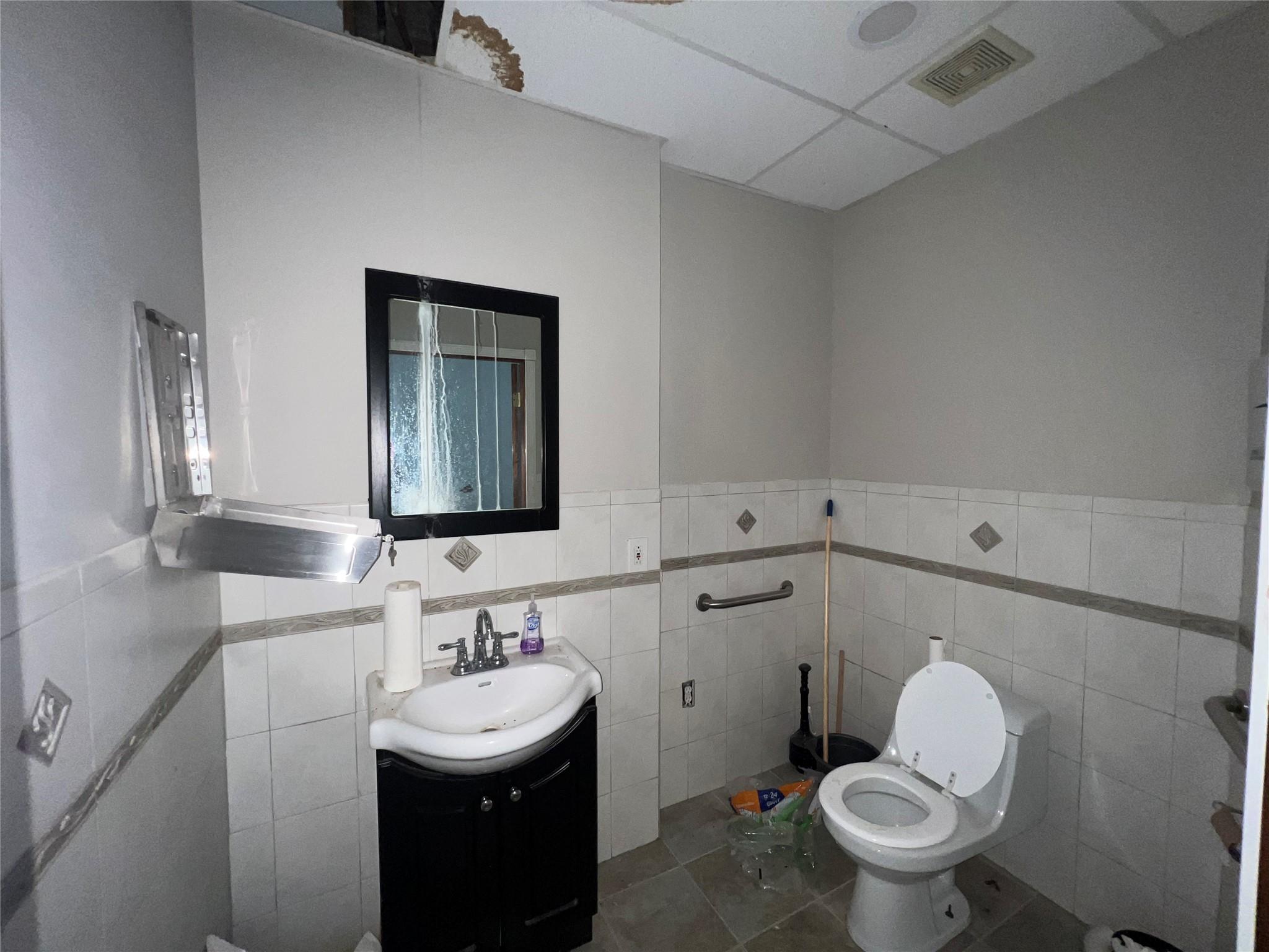 #4 photo, 21947 Jamaica Avenue, クイーンズ区 Queens Village , NY 11428