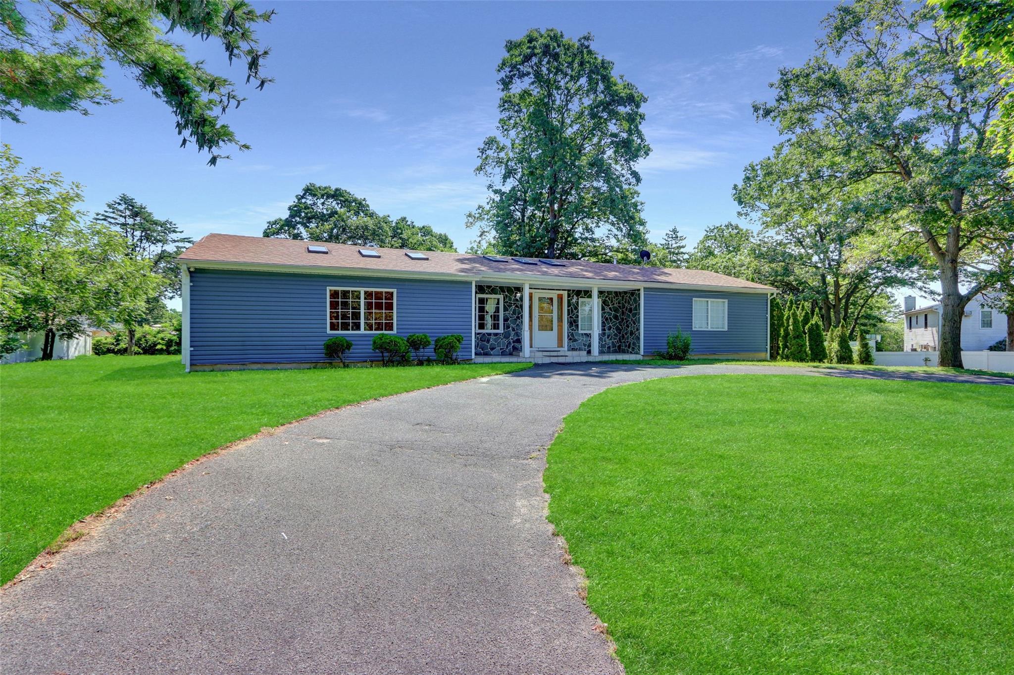 #1 photo, 2697 Heather Avenue, Medford , NY 11763