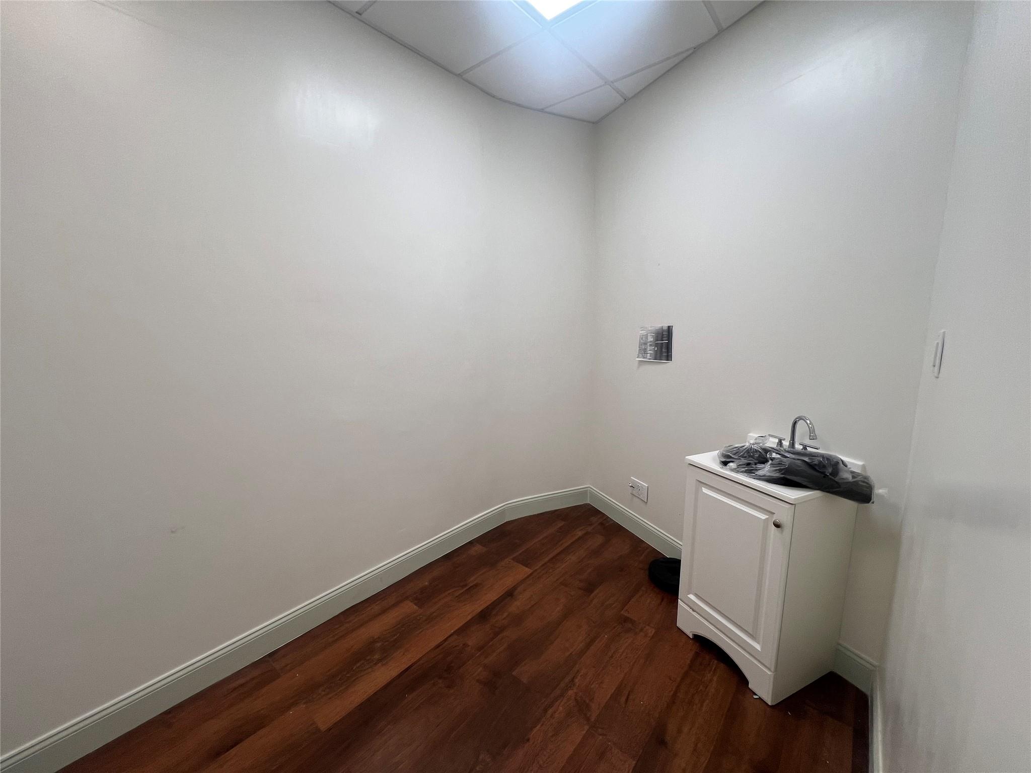 #4 photo, 1103 Franklin Avenue, ブロンクス区 Bronx , NY 10456