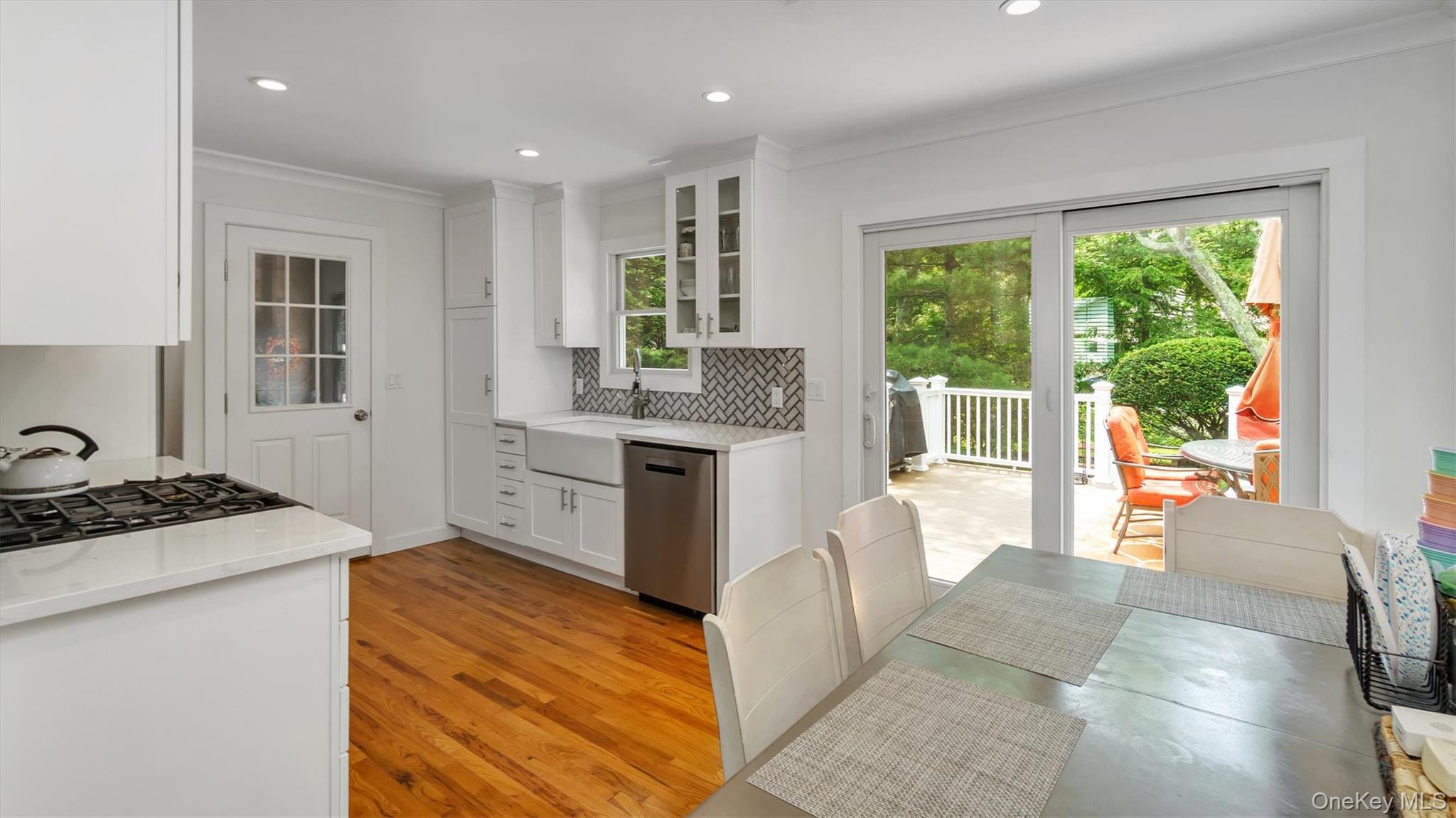 #9 photo, 64 School Street, Hampton Bays , NY 11946