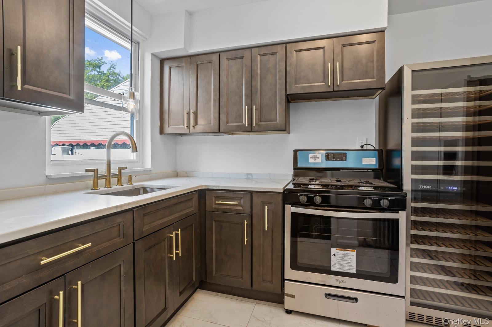 #2 photo, 194-23 Station Road, クイーンズ区 Flushing , NY 11358