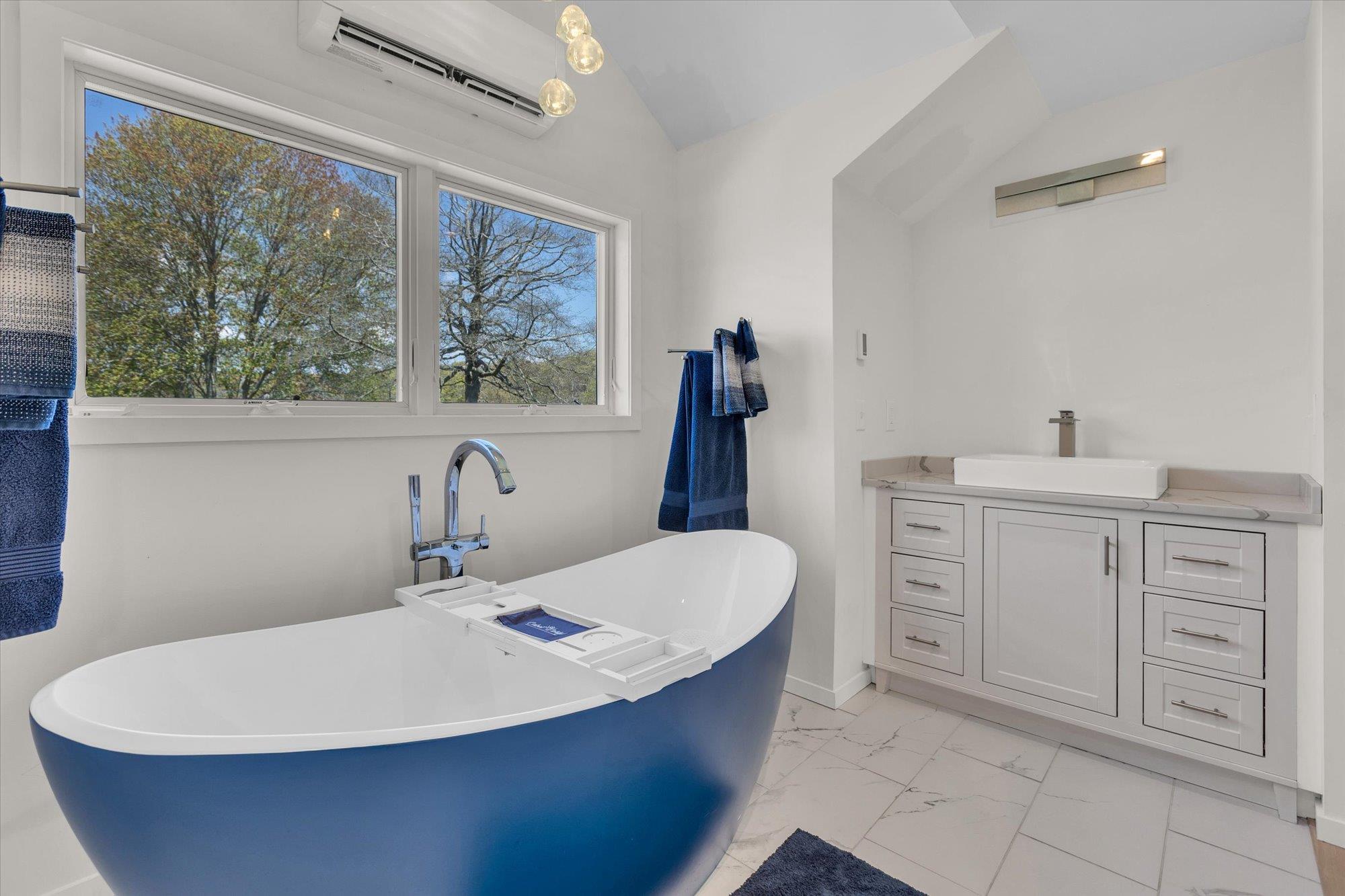 #18 photo, 65 Pine Edge Drive, サフォーク郡 East Moriches , NY 11940