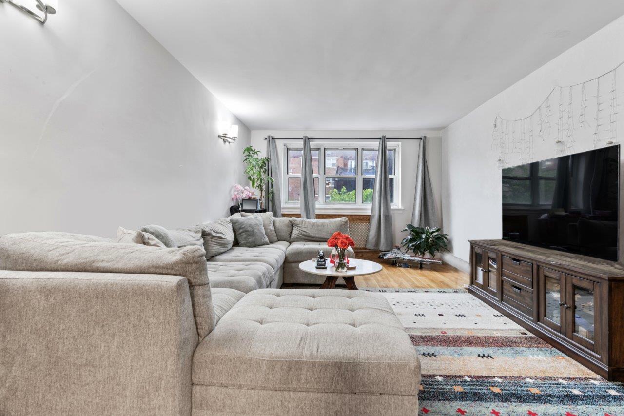 #6 photo, 88-12 151 Avenue, Howard Beach , NY 11414