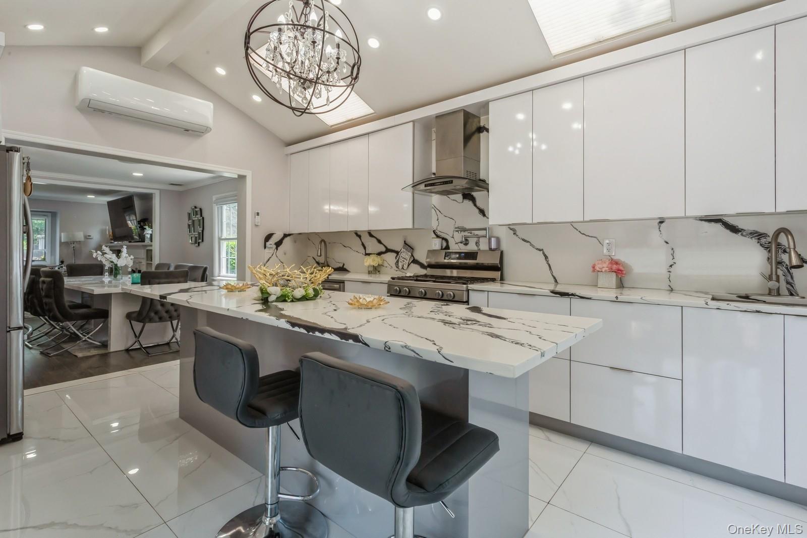 #11 photo, 1 Howland Road, ナッソー郡 East Rockaway , NY 11518