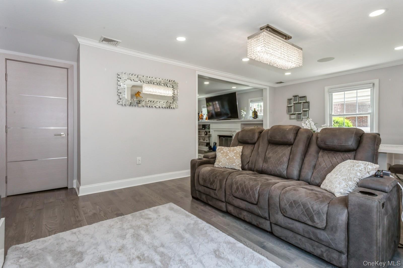 #17 photo, 1 Howland Road, ナッソー郡 East Rockaway , NY 11518