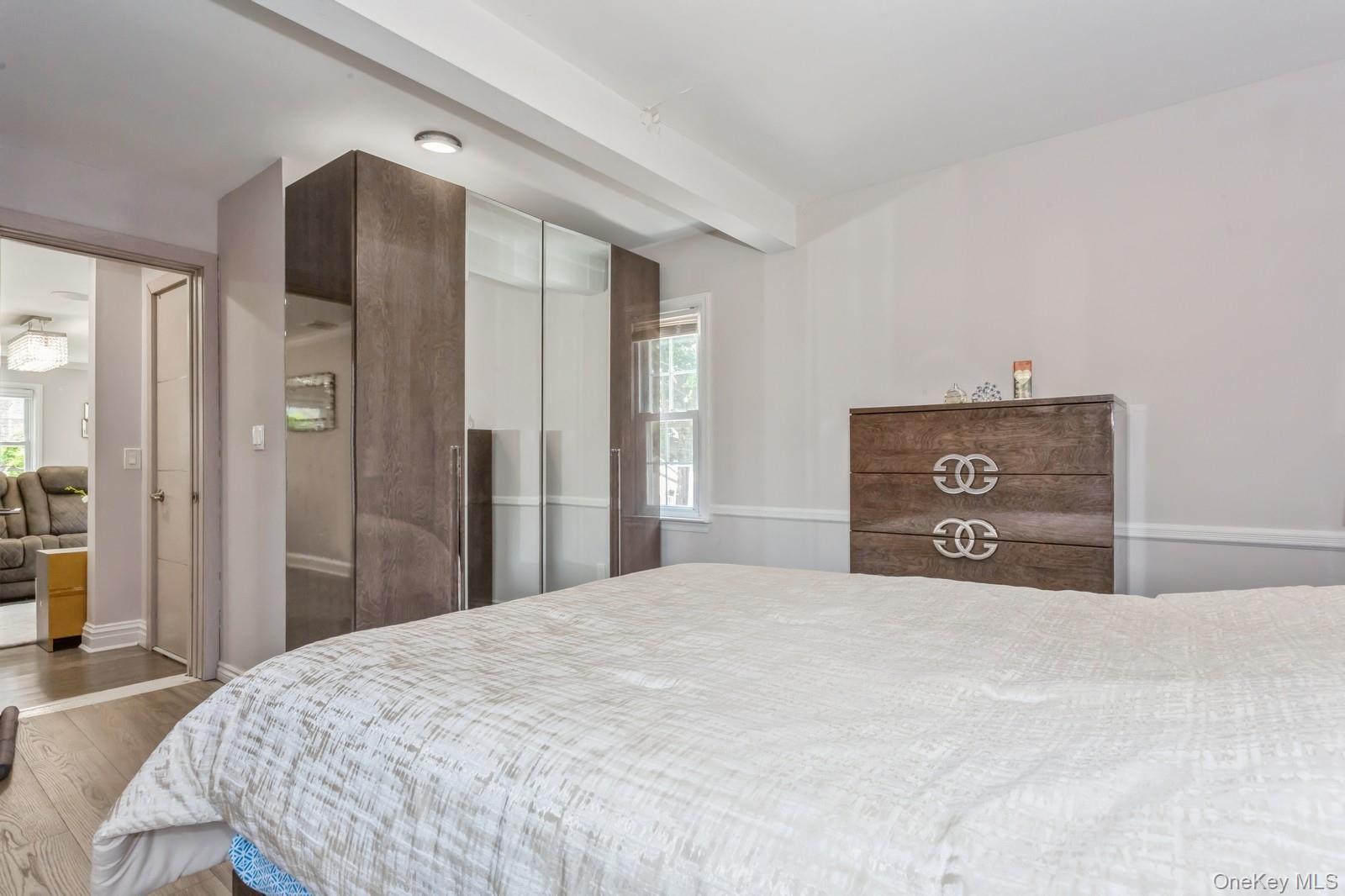 #19 photo, 1 Howland Road, ナッソー郡 East Rockaway , NY 11518