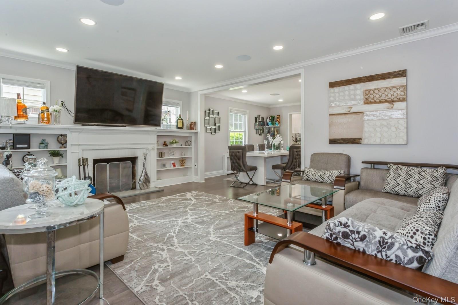 #2 photo, 1 Howland Road, ナッソー郡 East Rockaway , NY 11518