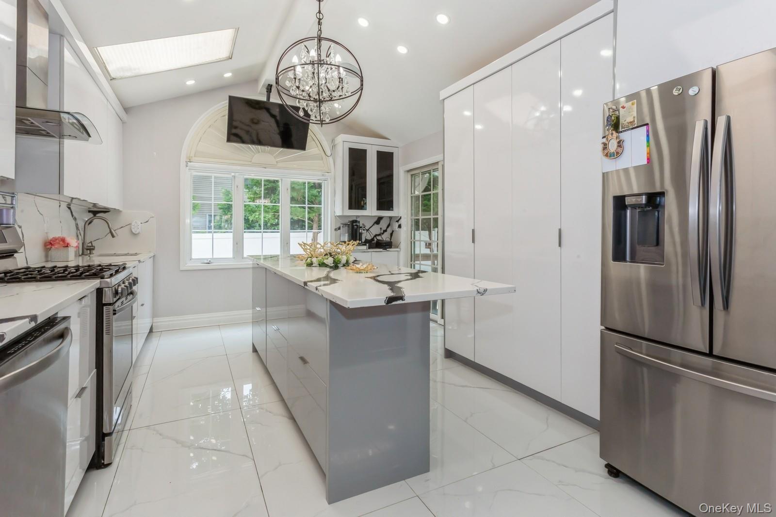 #9 photo, 1 Howland Road, ナッソー郡 East Rockaway , NY 11518