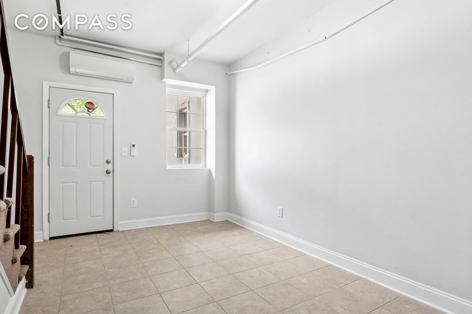 #19 photo, 41-05 20th Avenue, クイーンズ区 Astoria , NY 11105