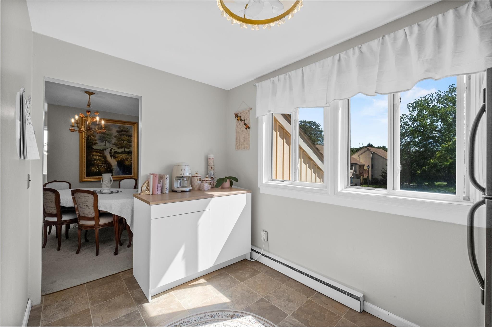 #20 photo, 2B Kings, Mohegan Lake , NY 10547