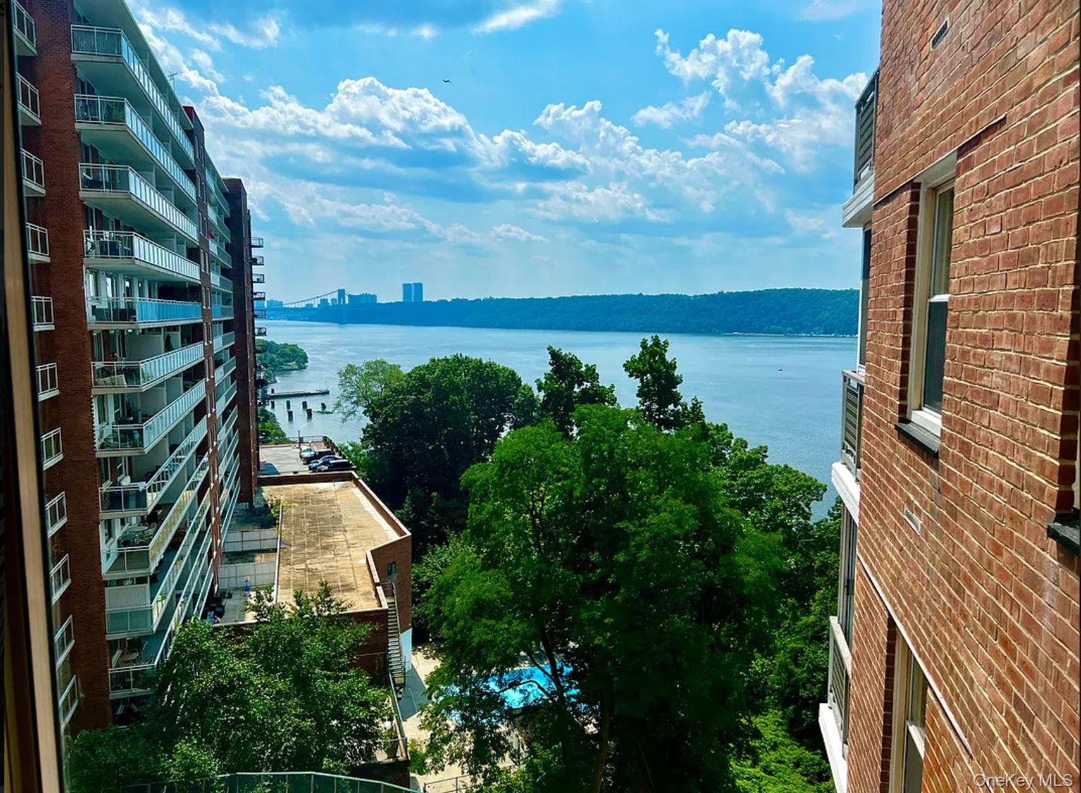 #2 photo, 2621 Palisade Avenue, 布朗士 Bronx , NY 10463