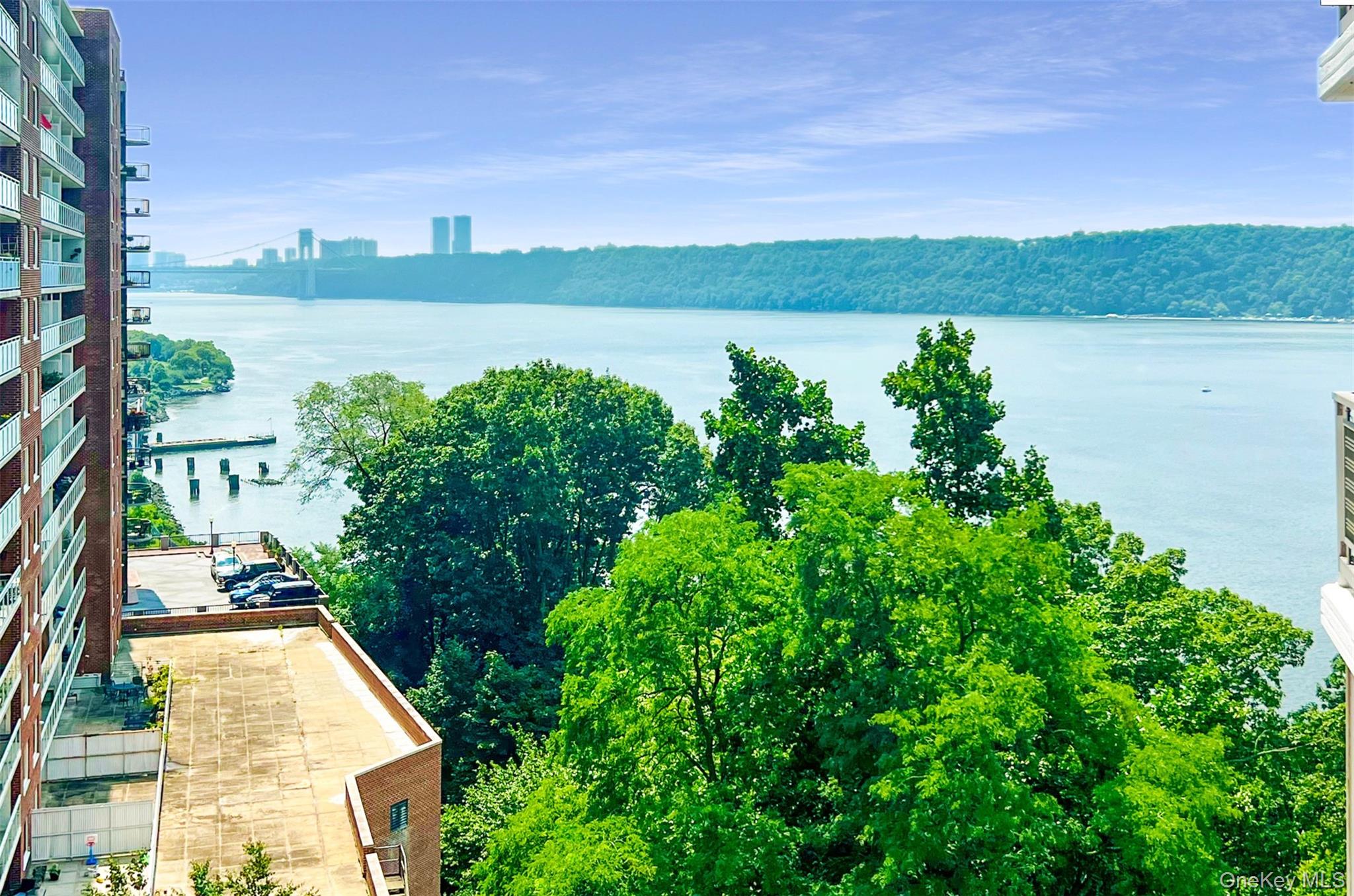 #8 photo, 2621 Palisade Avenue, 布朗士 Bronx , NY 10463