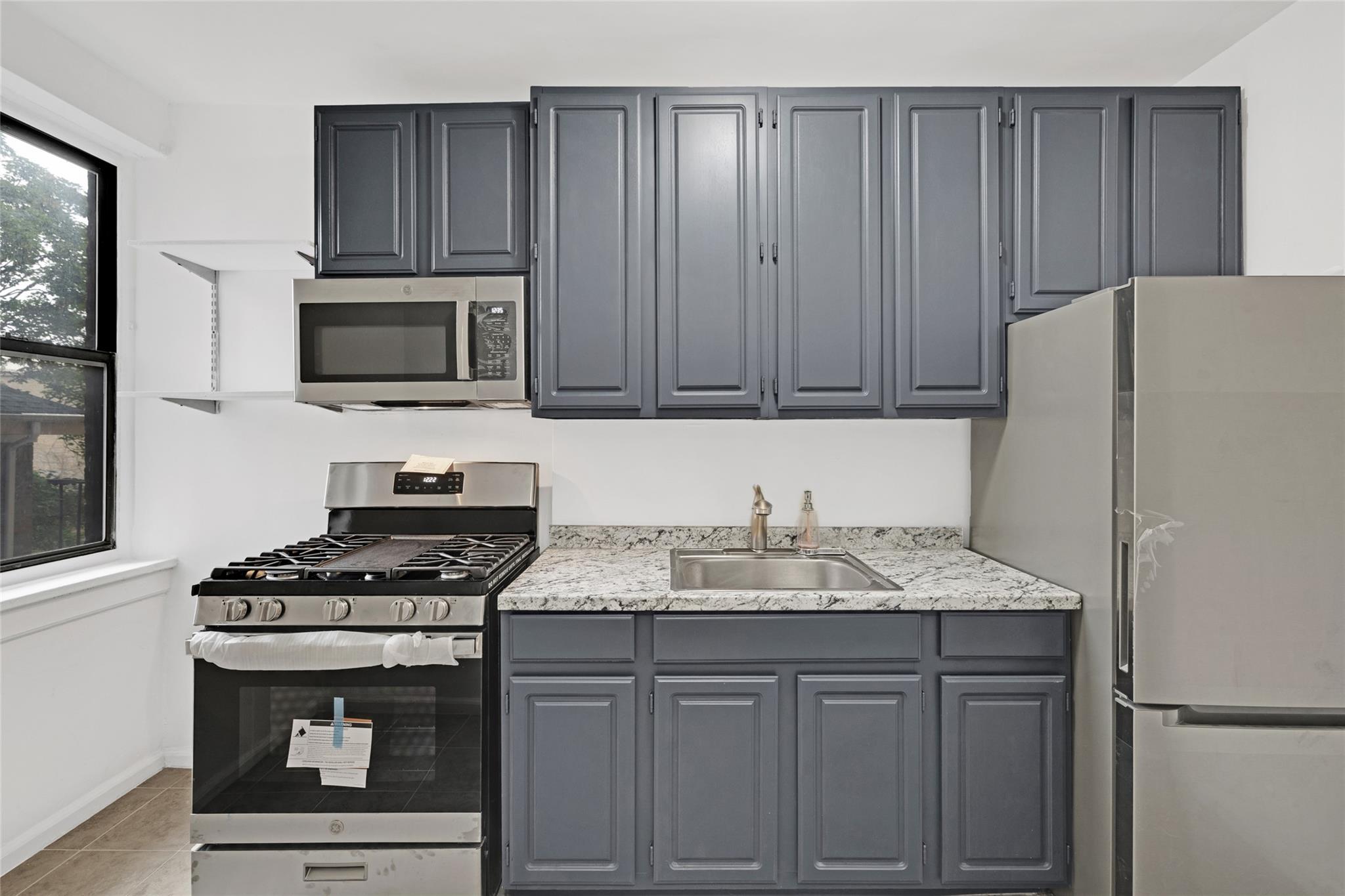 #13 photo, 2506 Davidson Avenue, برونكس Bronx , NY 10468