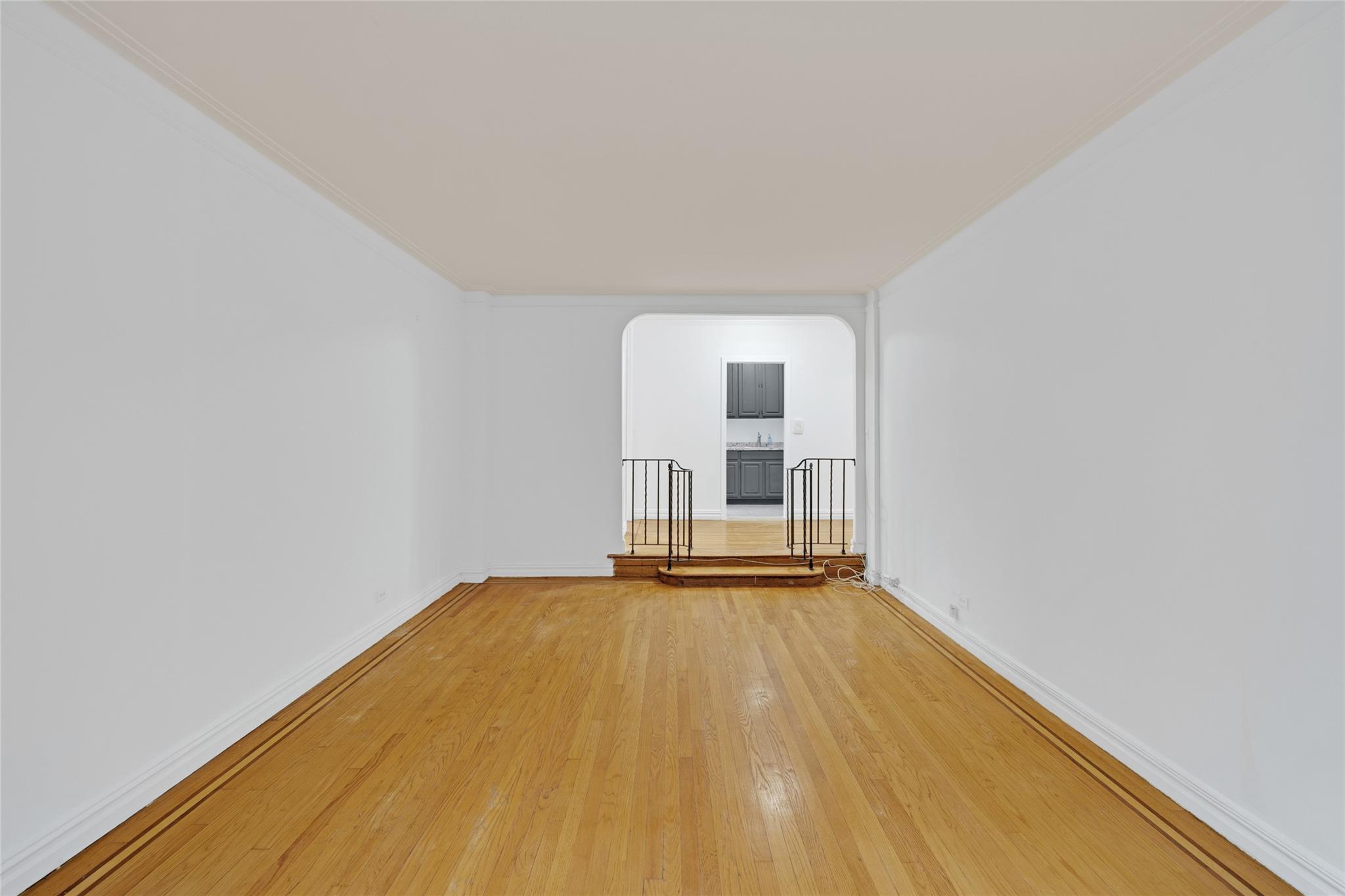 #4 photo, 2506 Davidson Avenue, برونكس Bronx , NY 10468