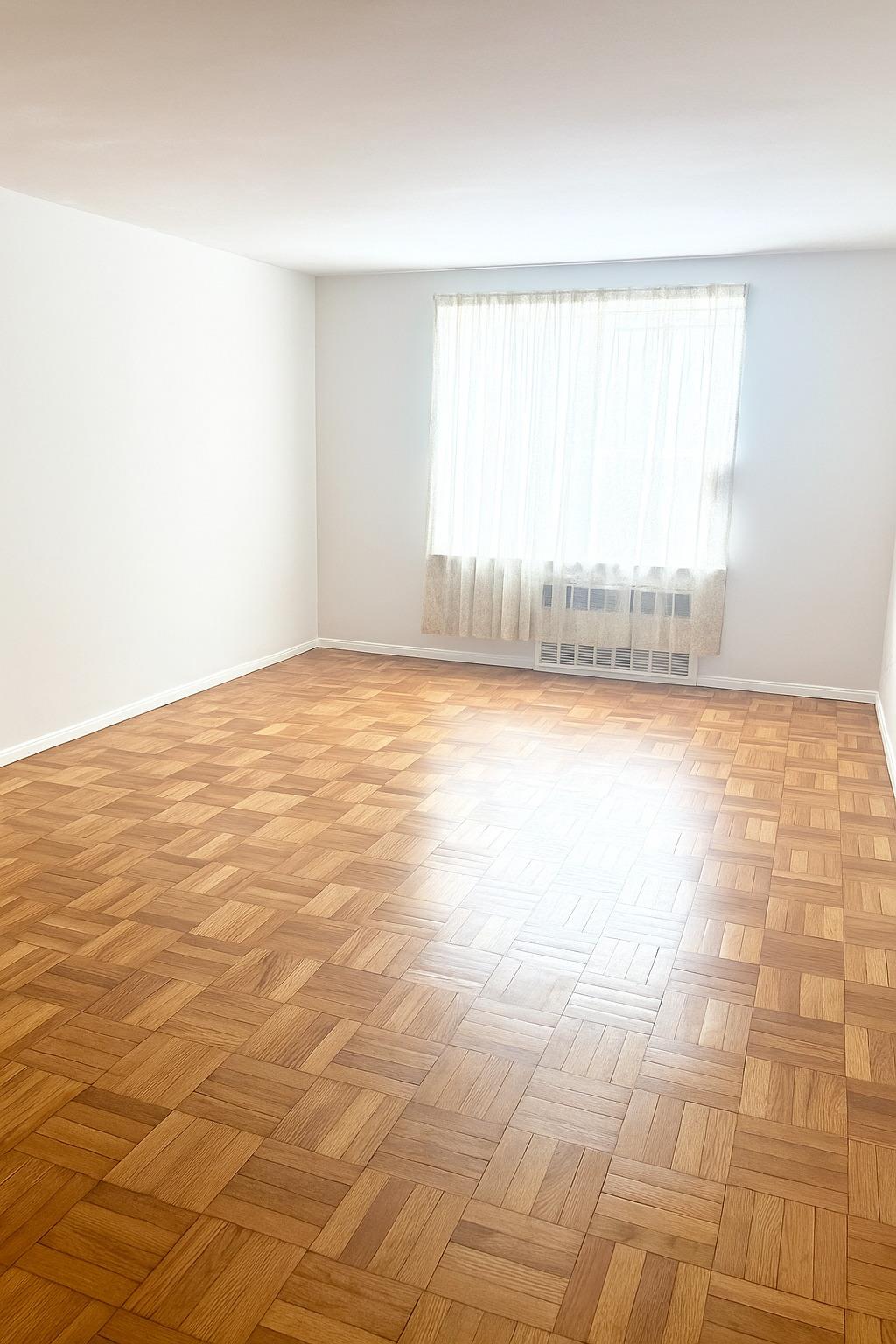 #3 photo, 74-02 43 Avenue, クイーンズ区 Elmhurst , NY 11373