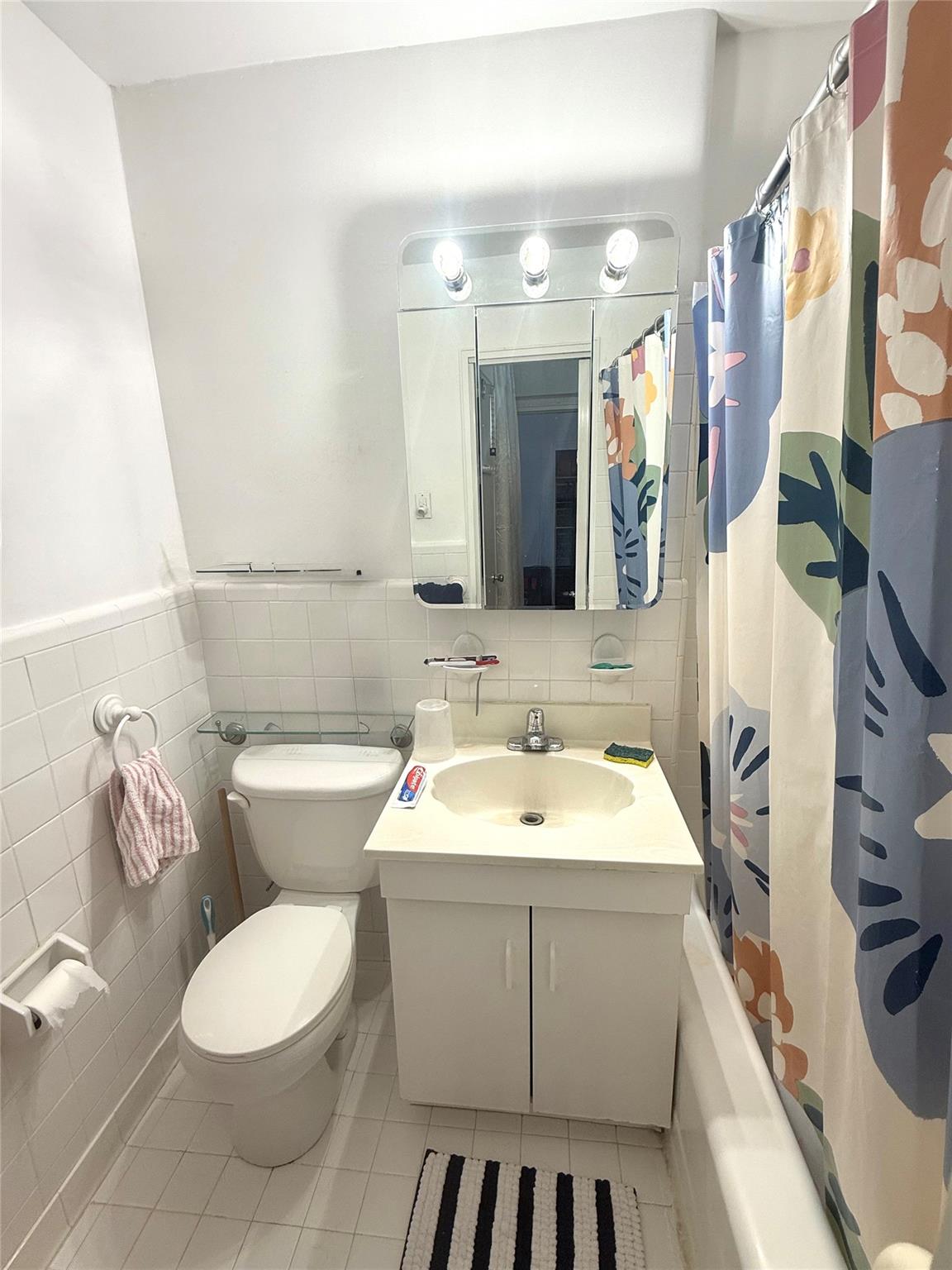 #7 photo, 74-02 43 Avenue, クイーンズ区 Elmhurst , NY 11373