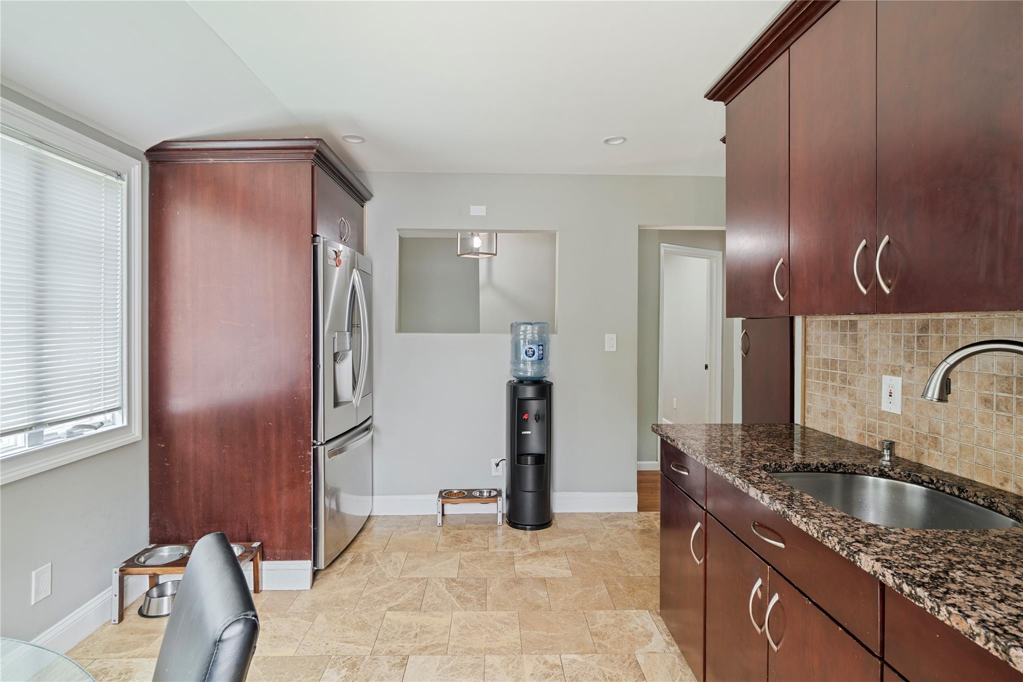 #13 photo, 22 Pomper Drive, サフォーク郡 East Northport , NY 11731