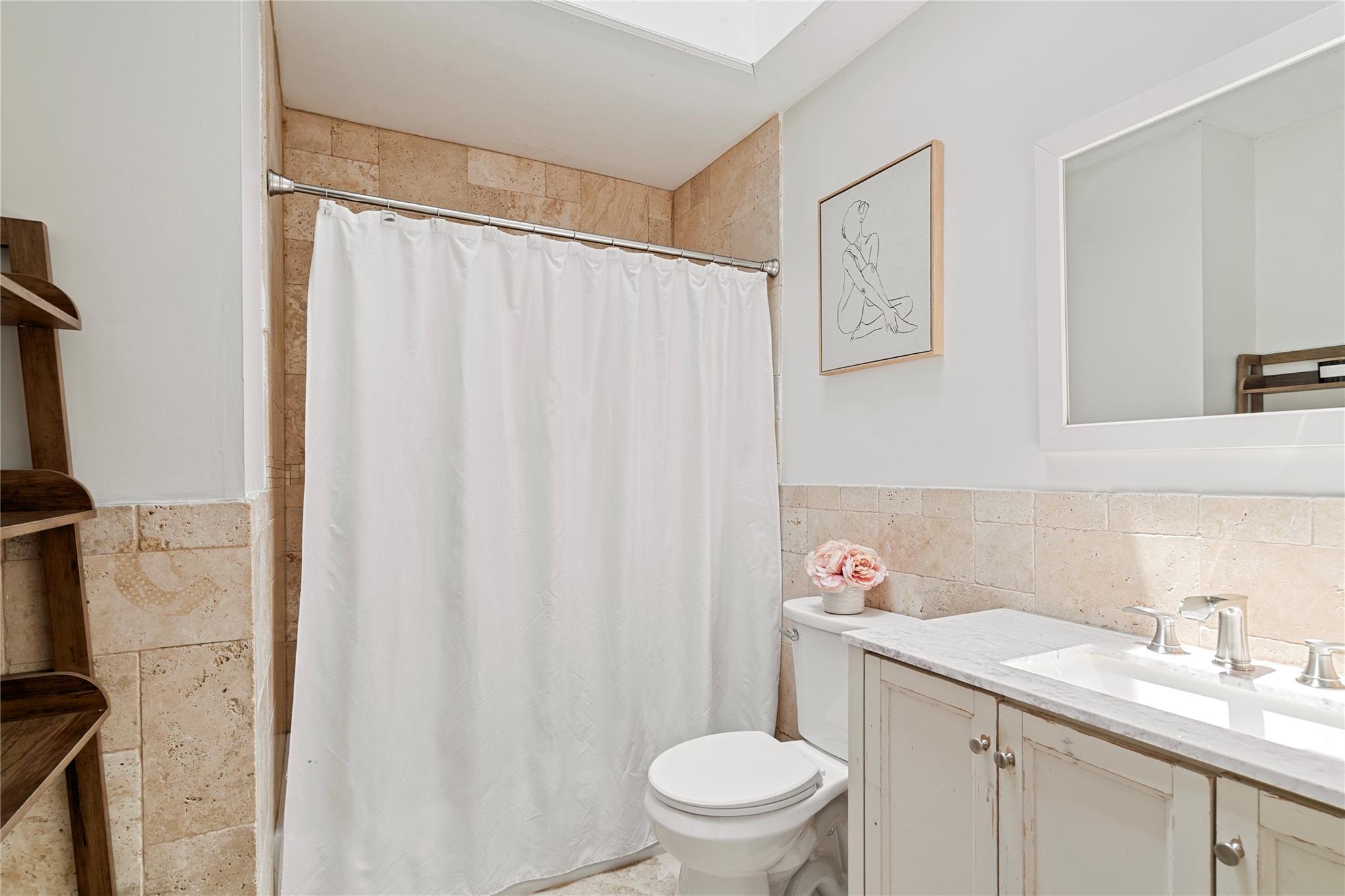 #19 photo, 22 Pomper Drive, サフォーク郡 East Northport , NY 11731