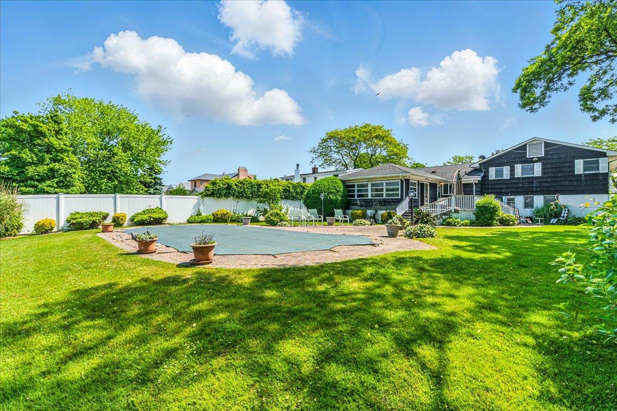 #14 photo, 189 Blackheath Road, Lido Beach , NY 11561