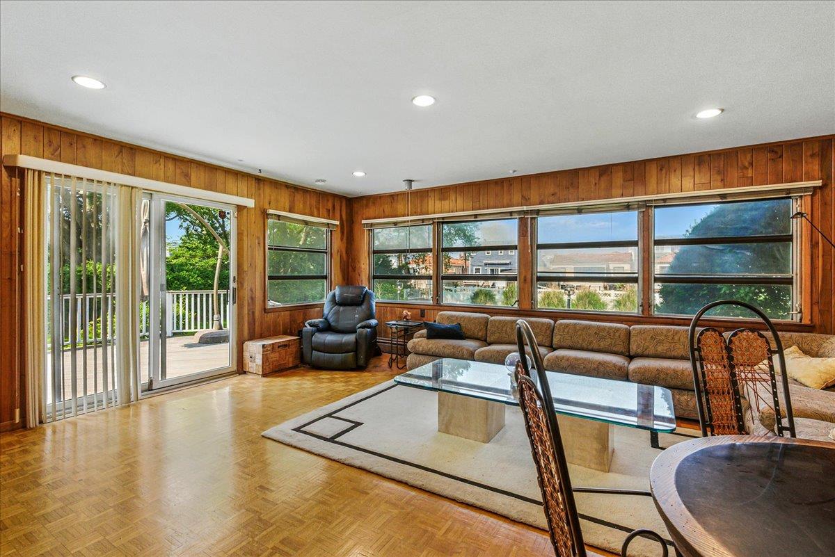 #7 photo, 189 Blackheath Road, Lido Beach , NY 11561