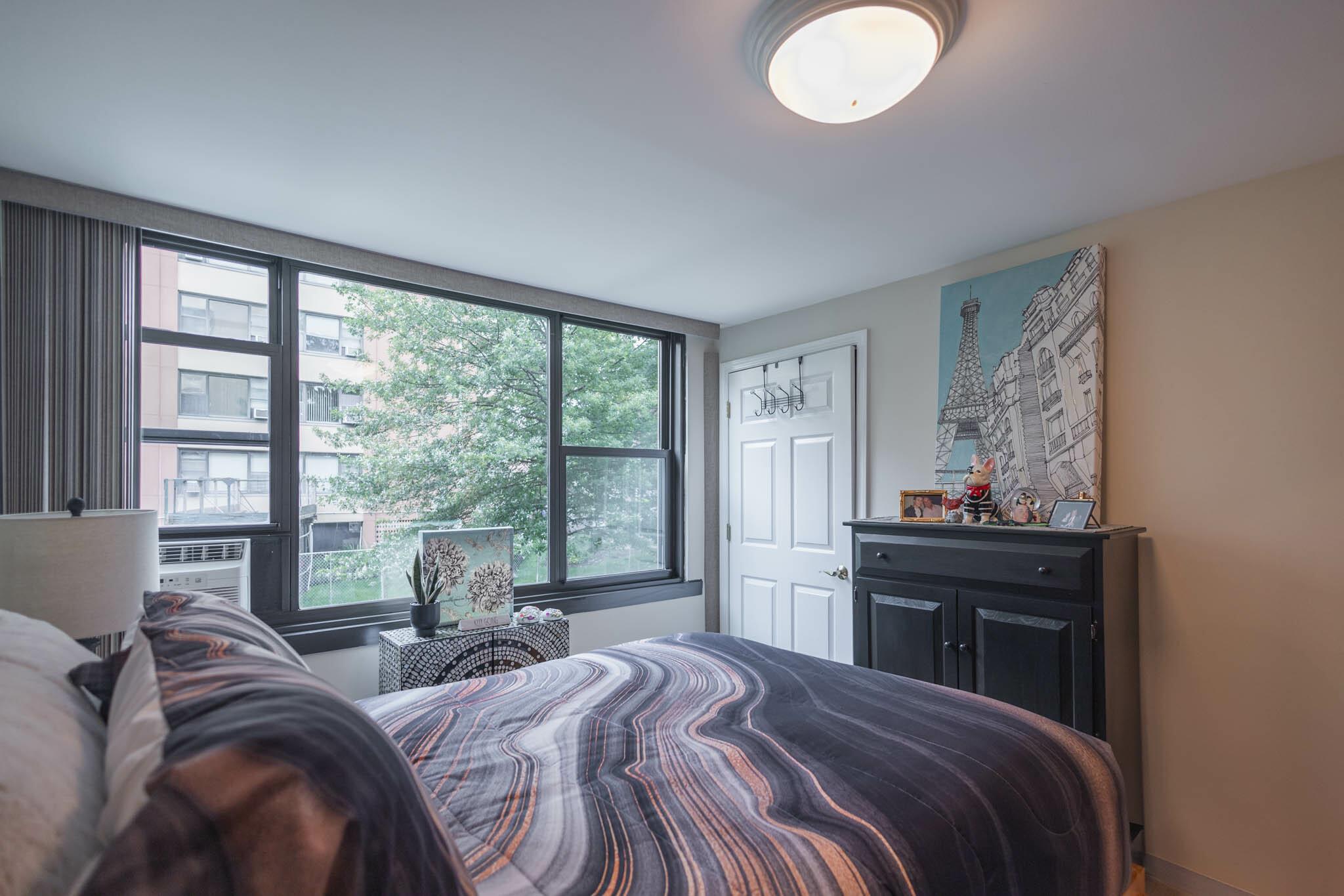 #12 photo, 166-35 9th Avenue, クイーンズ区 Beechhurst , NY 11357