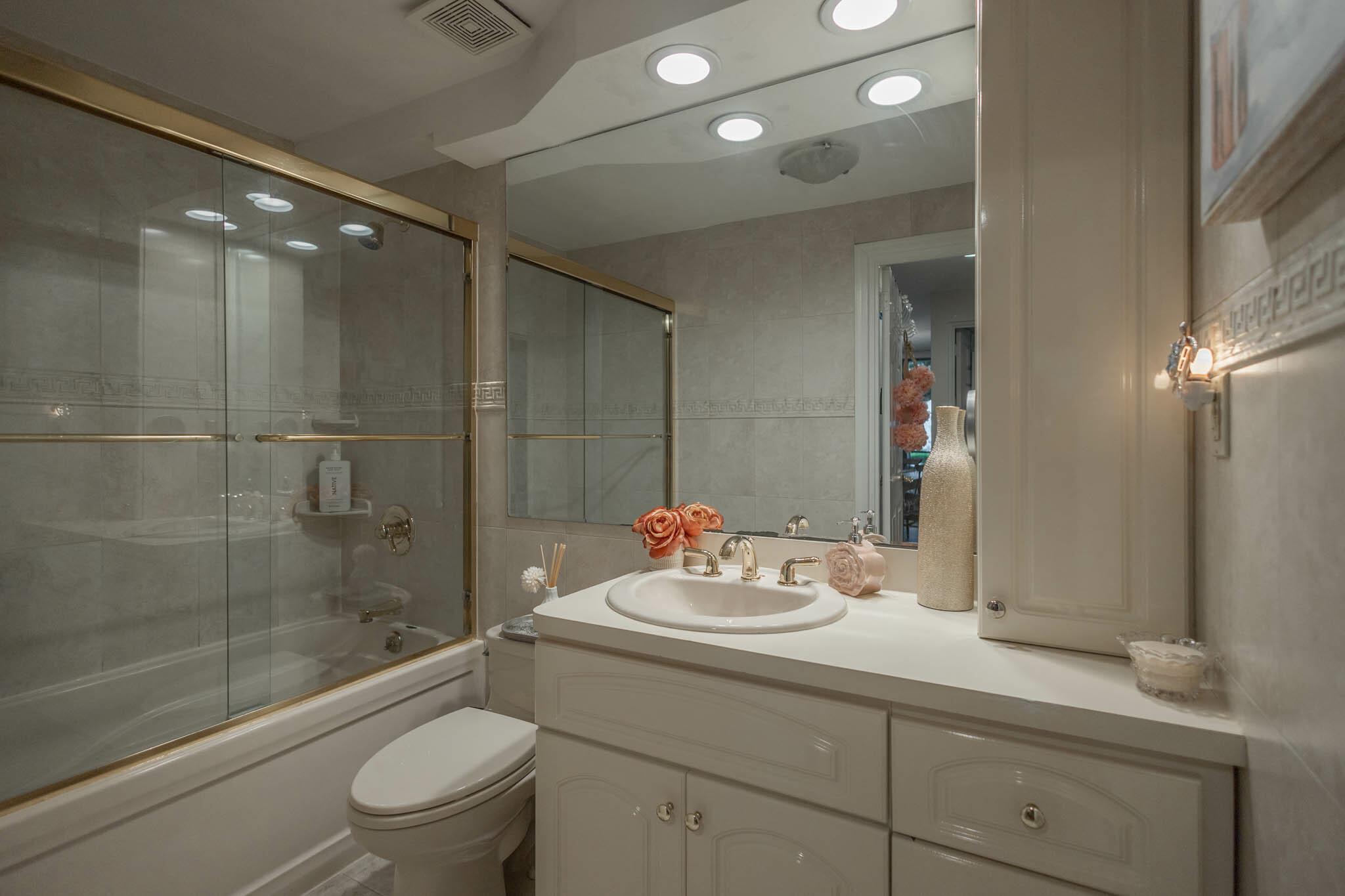 #13 photo, 166-35 9th Avenue, クイーンズ区 Beechhurst , NY 11357